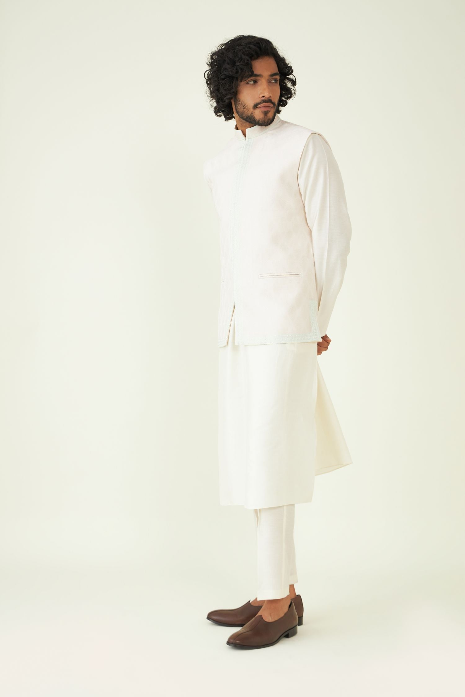 Kiyaan Bundi Set