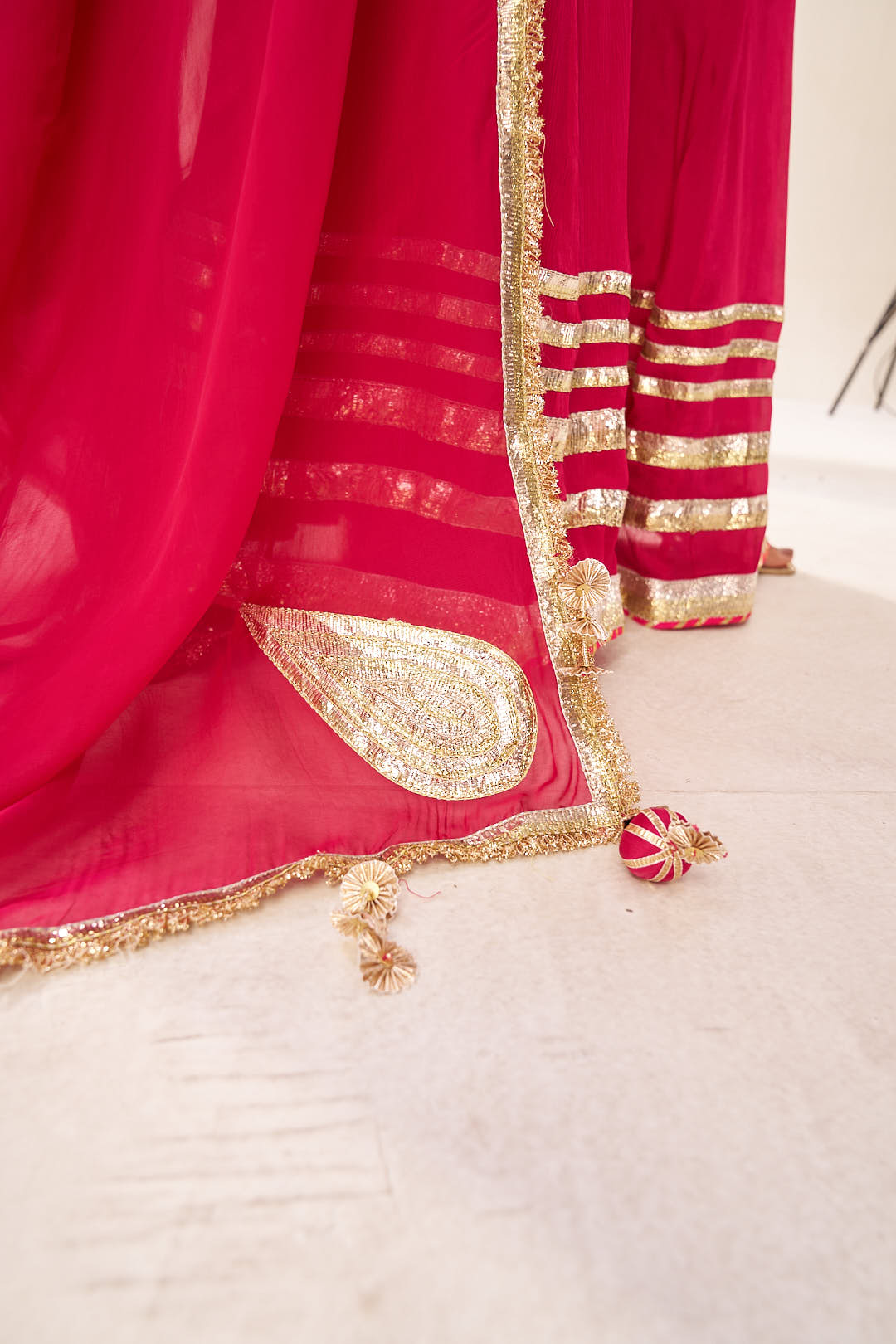 Organza Dupatta with Lumpo