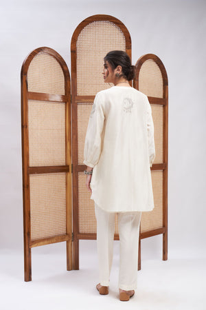 Off-White Silk Chanderi Kurta Set- back view