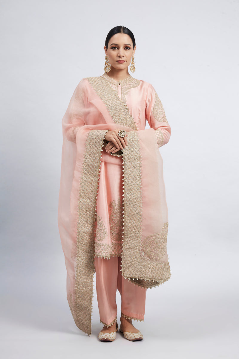 Rabhya Carnation Pink