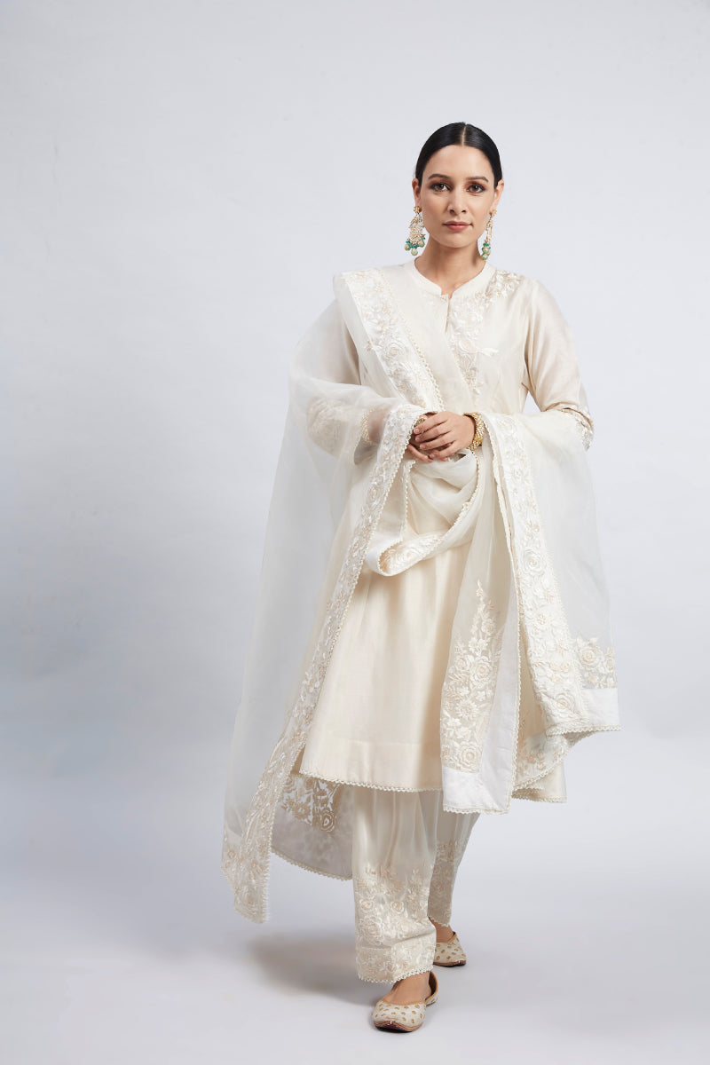 Kaina Daisy Ivory