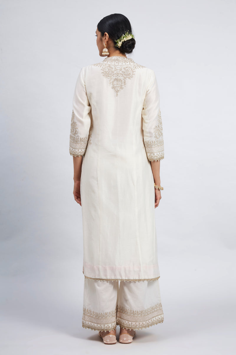 Aadah Daisy Ivory