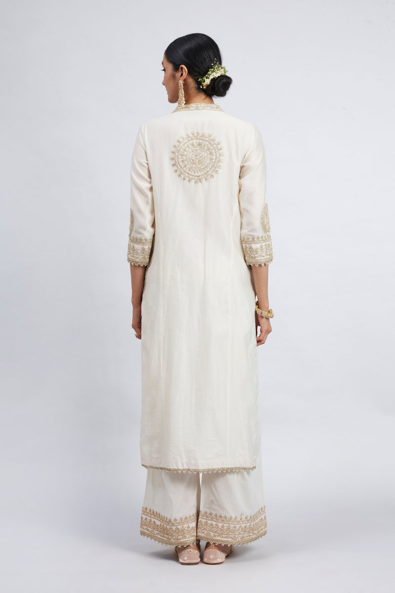 Aadirah Daisy Ivory