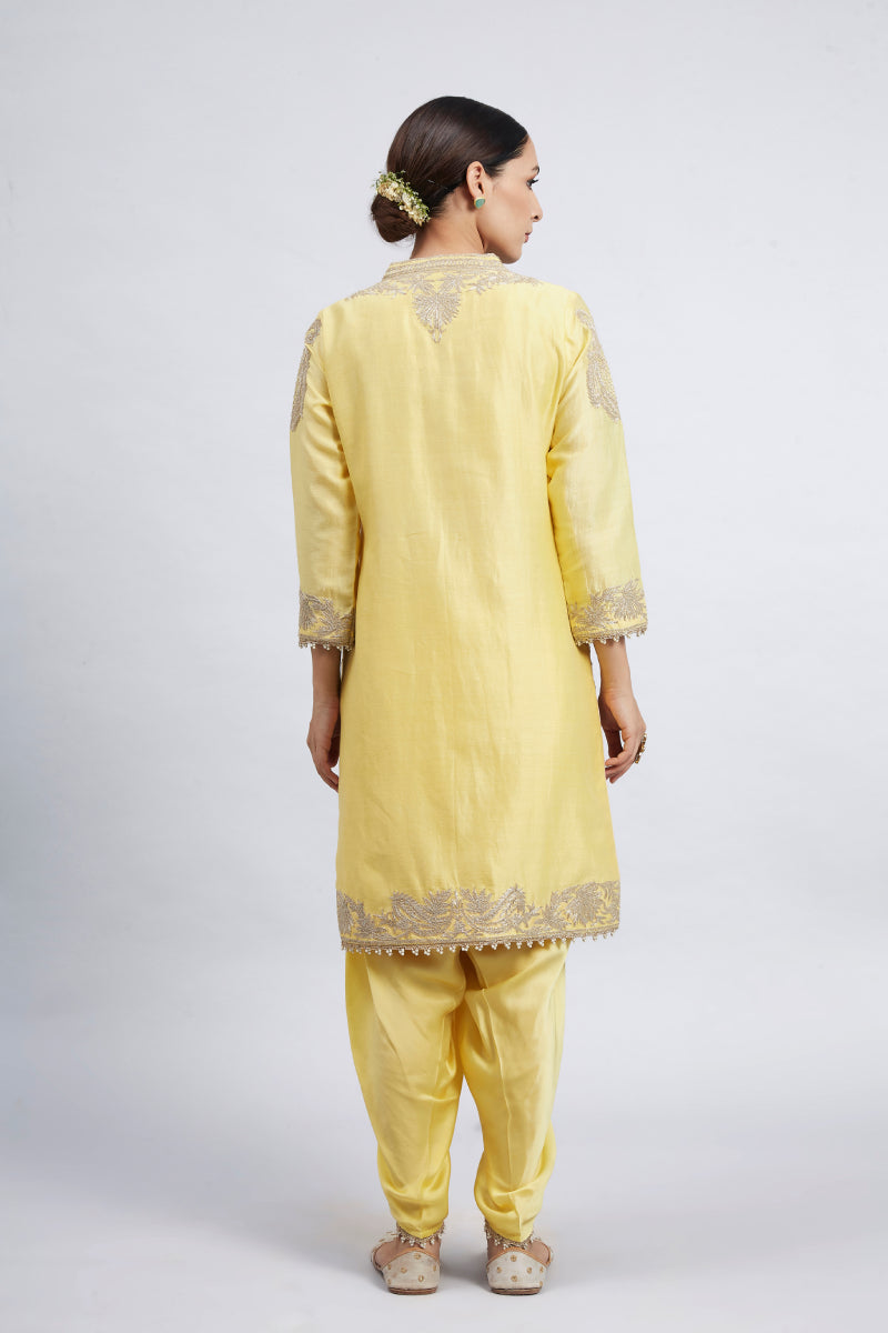 Aabish Daffodil Yellow