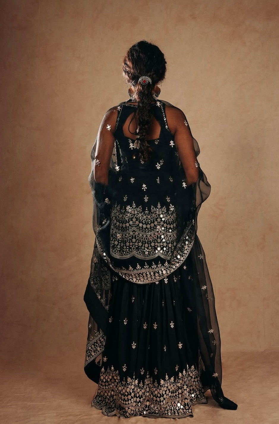 Anupama Parameswaran in Yukta Sharara Set