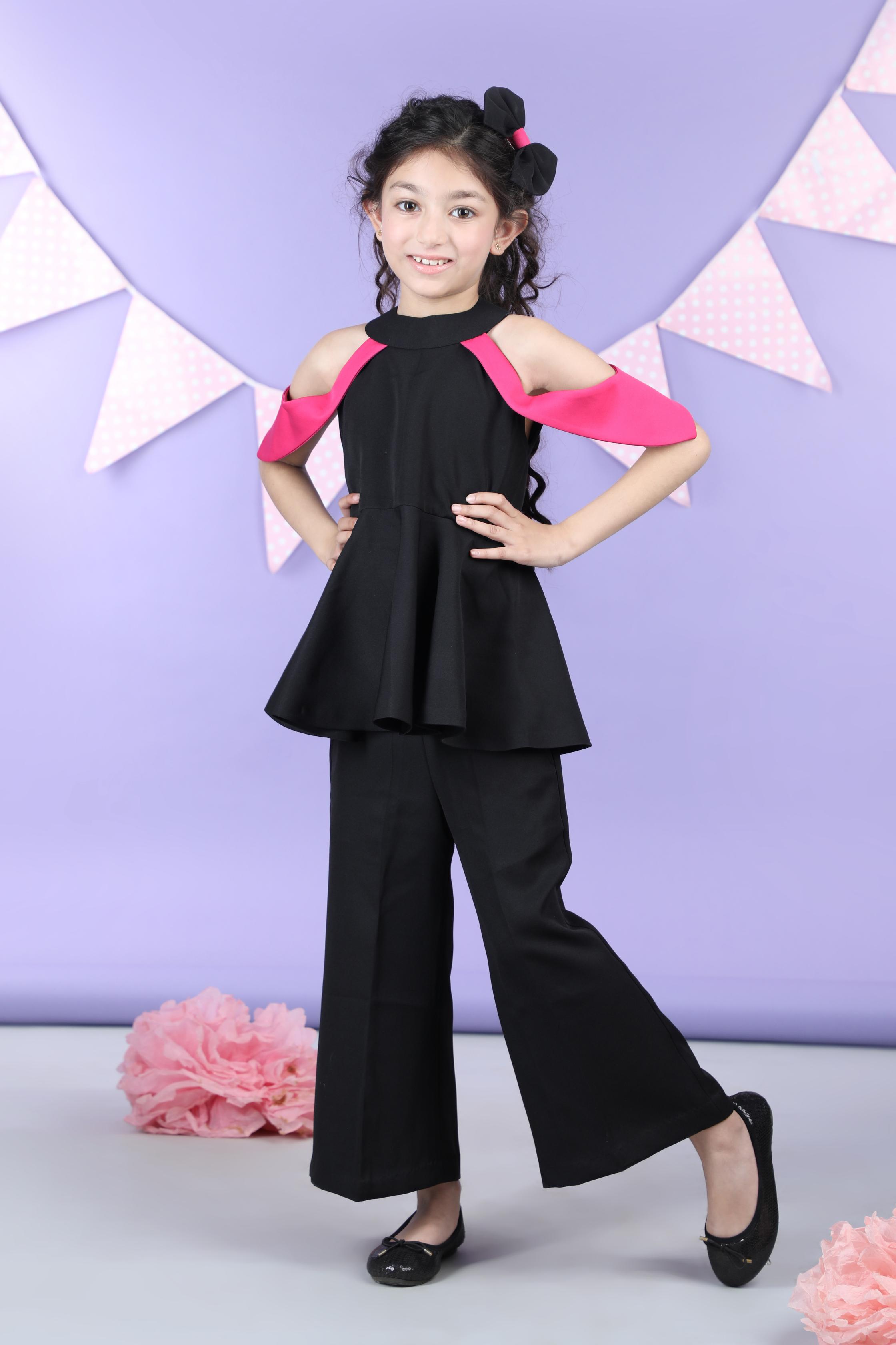 Peplum Top With Shoulder Cut Flaps Accompanied With Pants