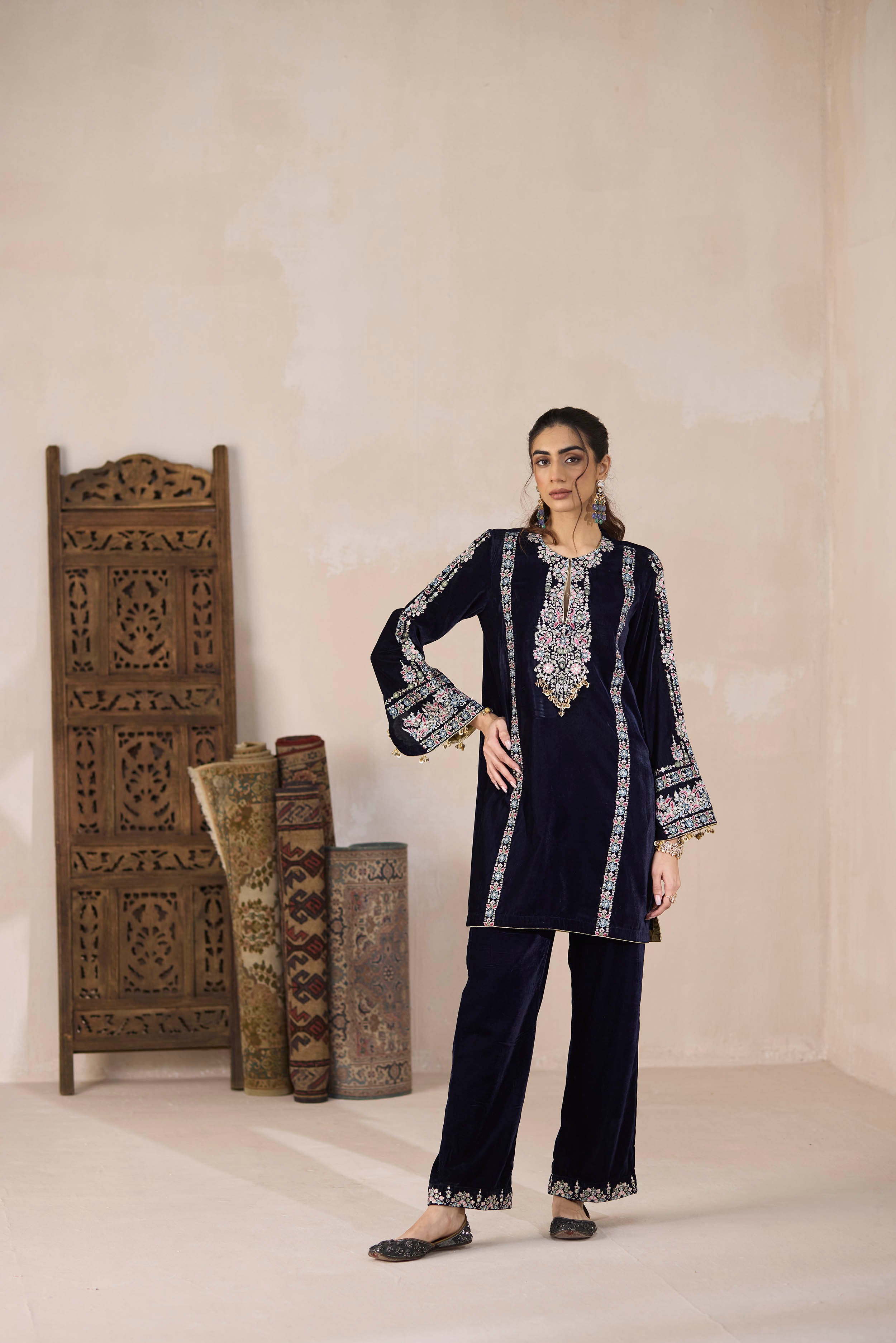 Kashmiri Kurta