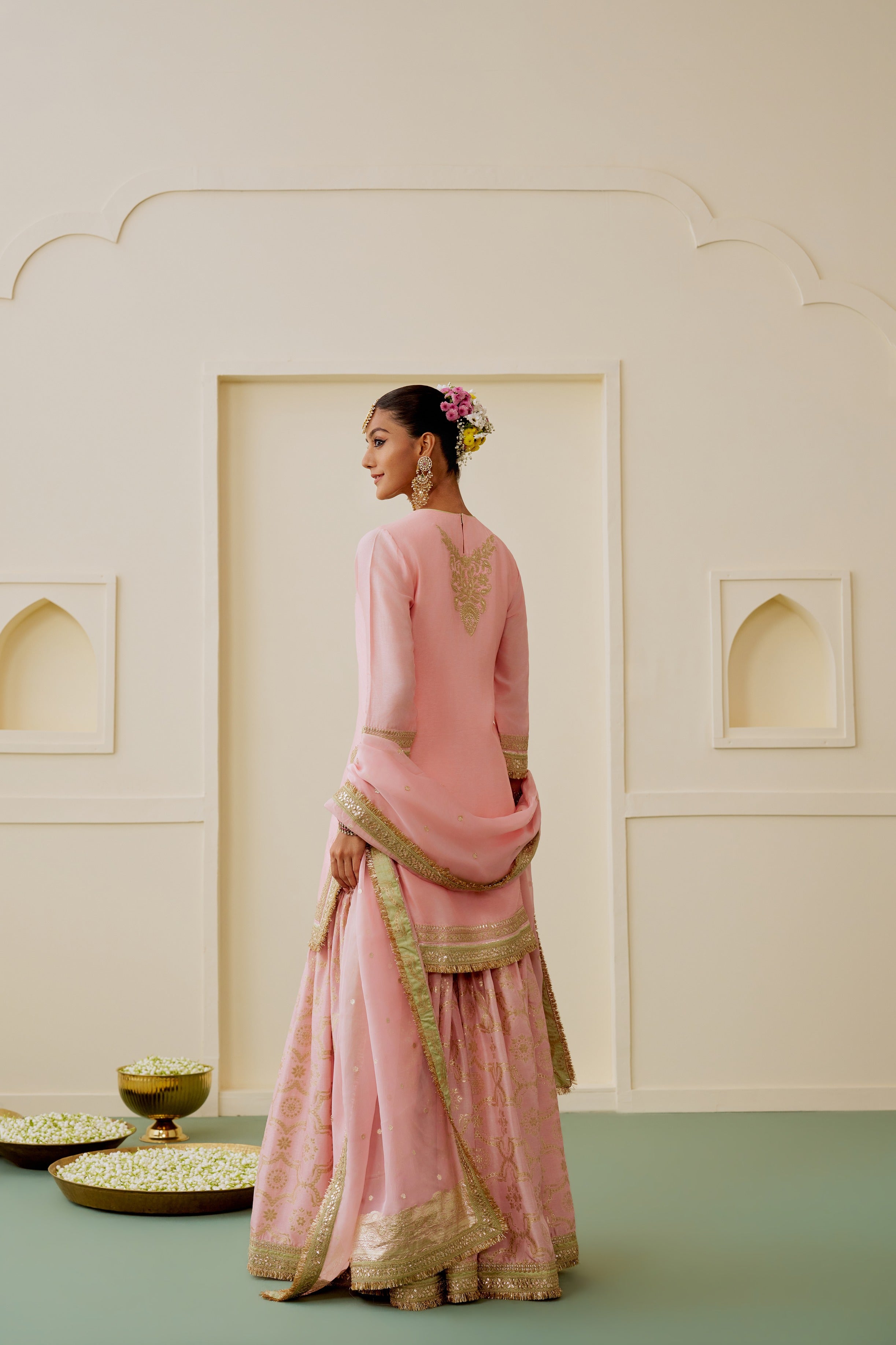Shaazneen Sharara Set
