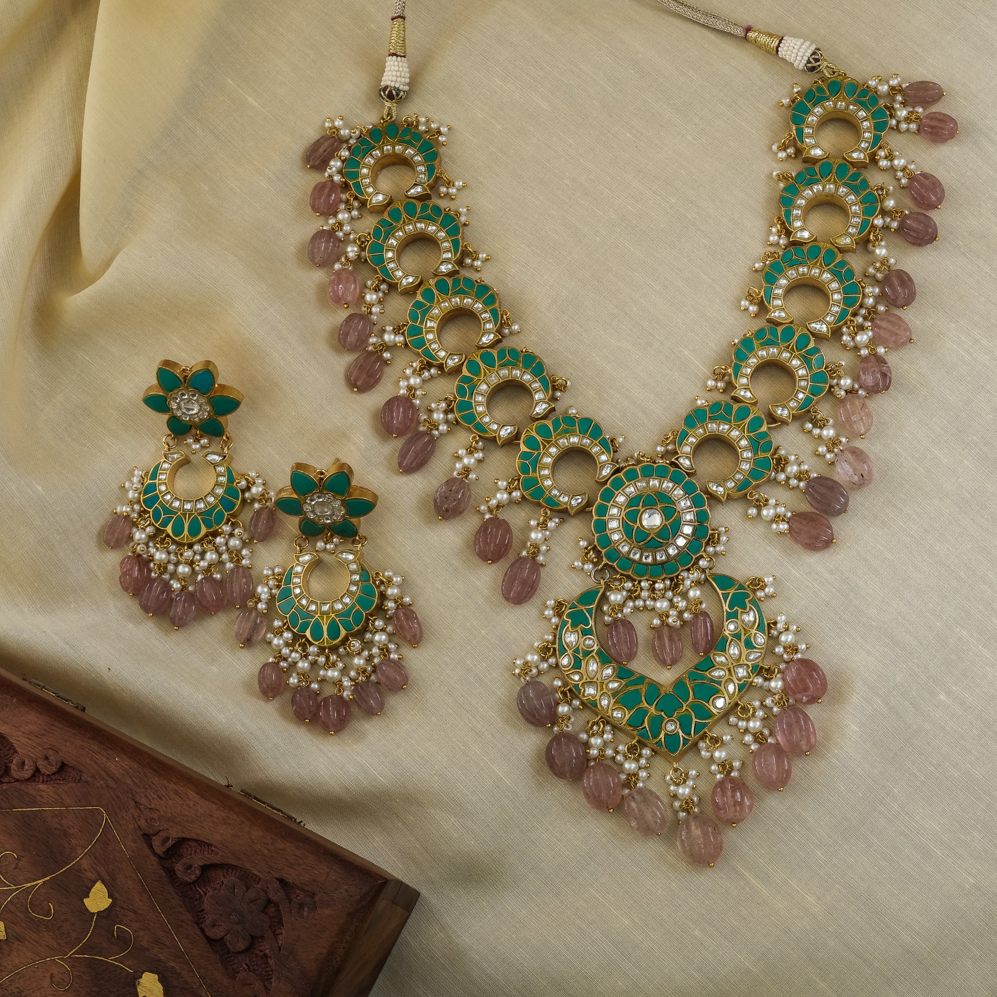 Necklace Set