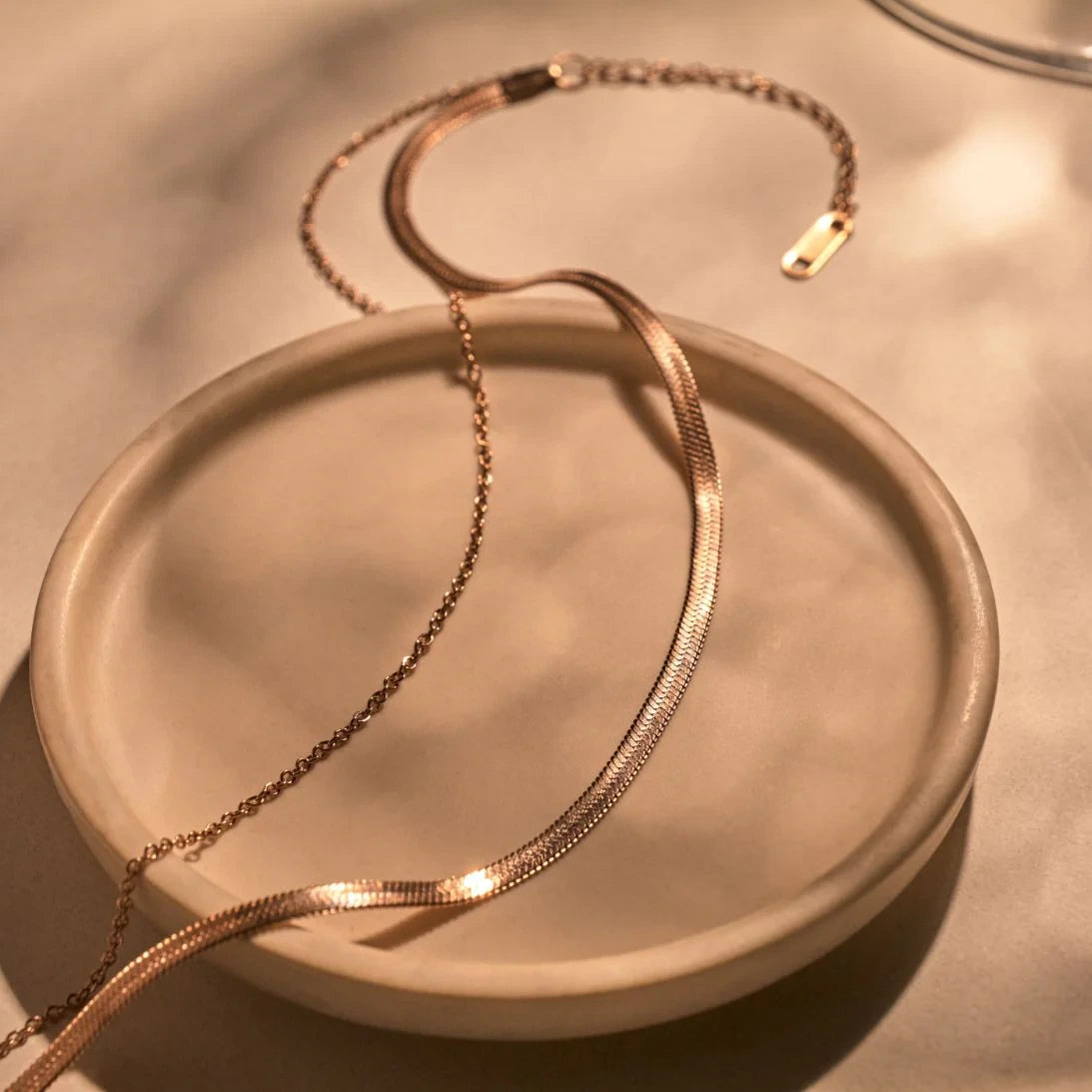 Baesic Double Layered Neckchain Rose Gold