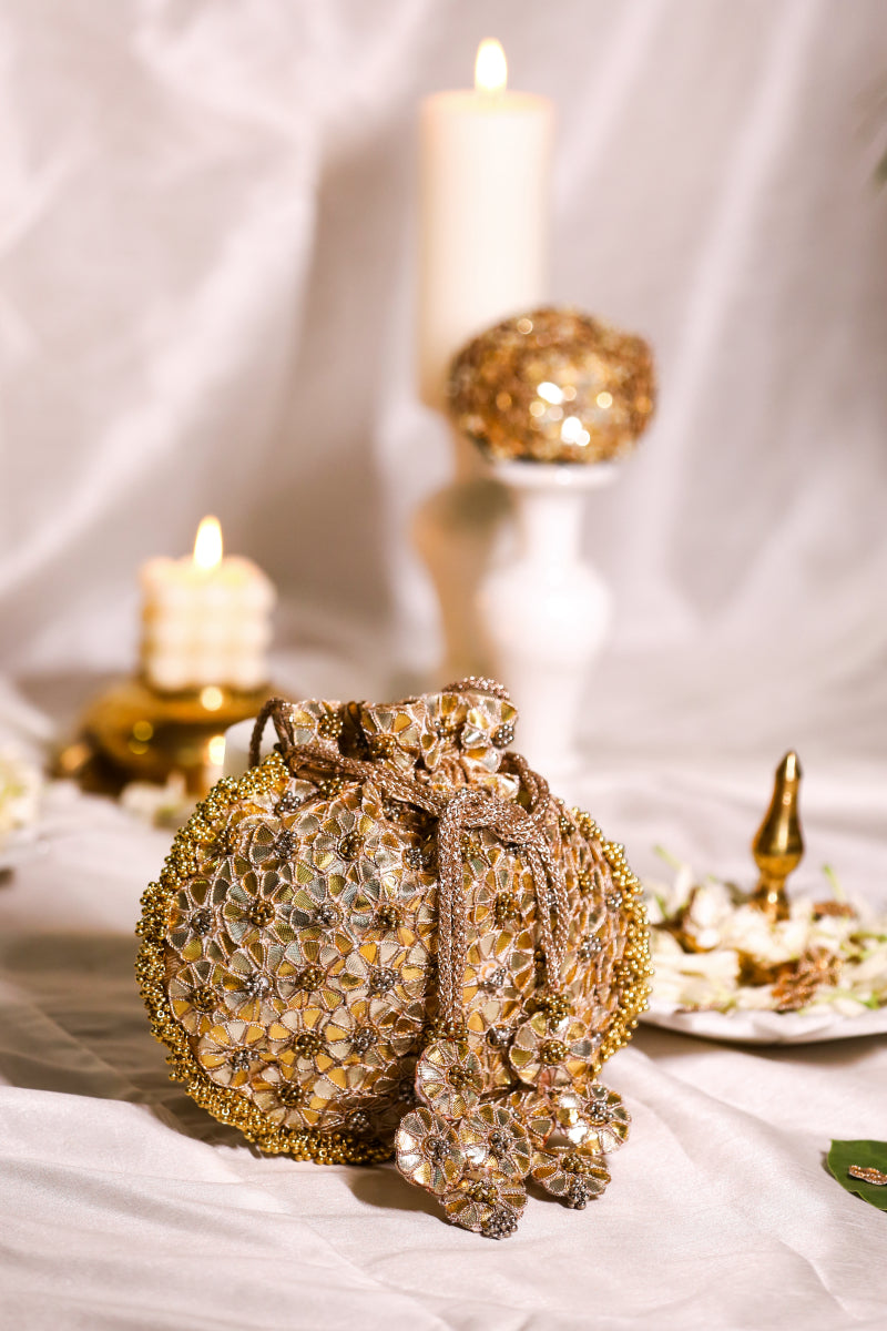 Aamya-Potli