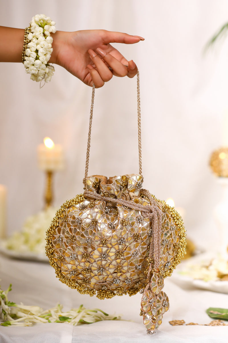 Aamya-Potli