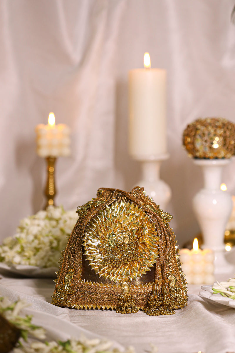 Mayra-Gold Potli