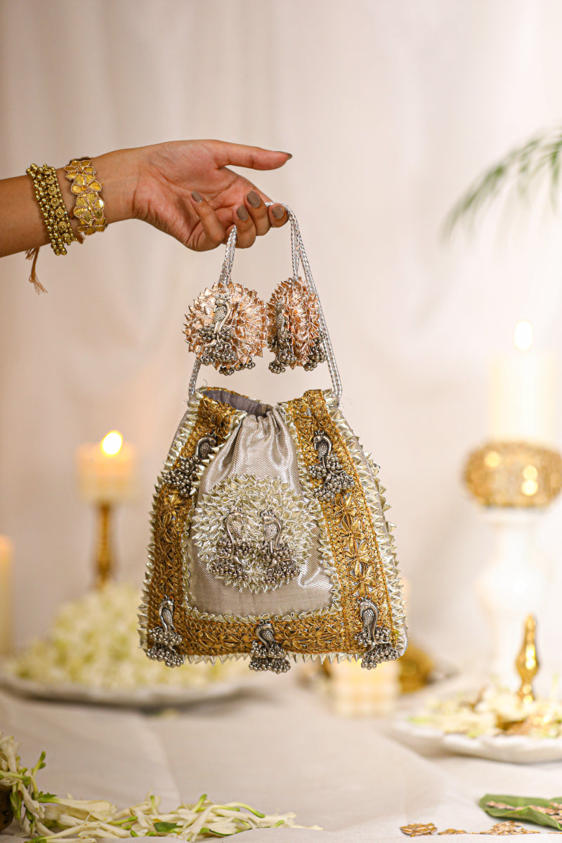 Mayra-Silver Potli