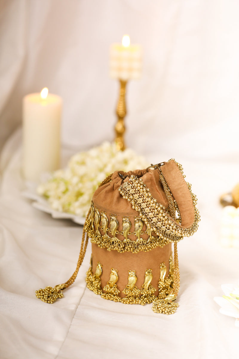Yashvi-Potli