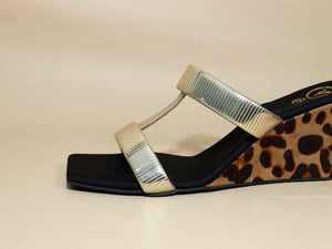 Black Hani Half Wedge
