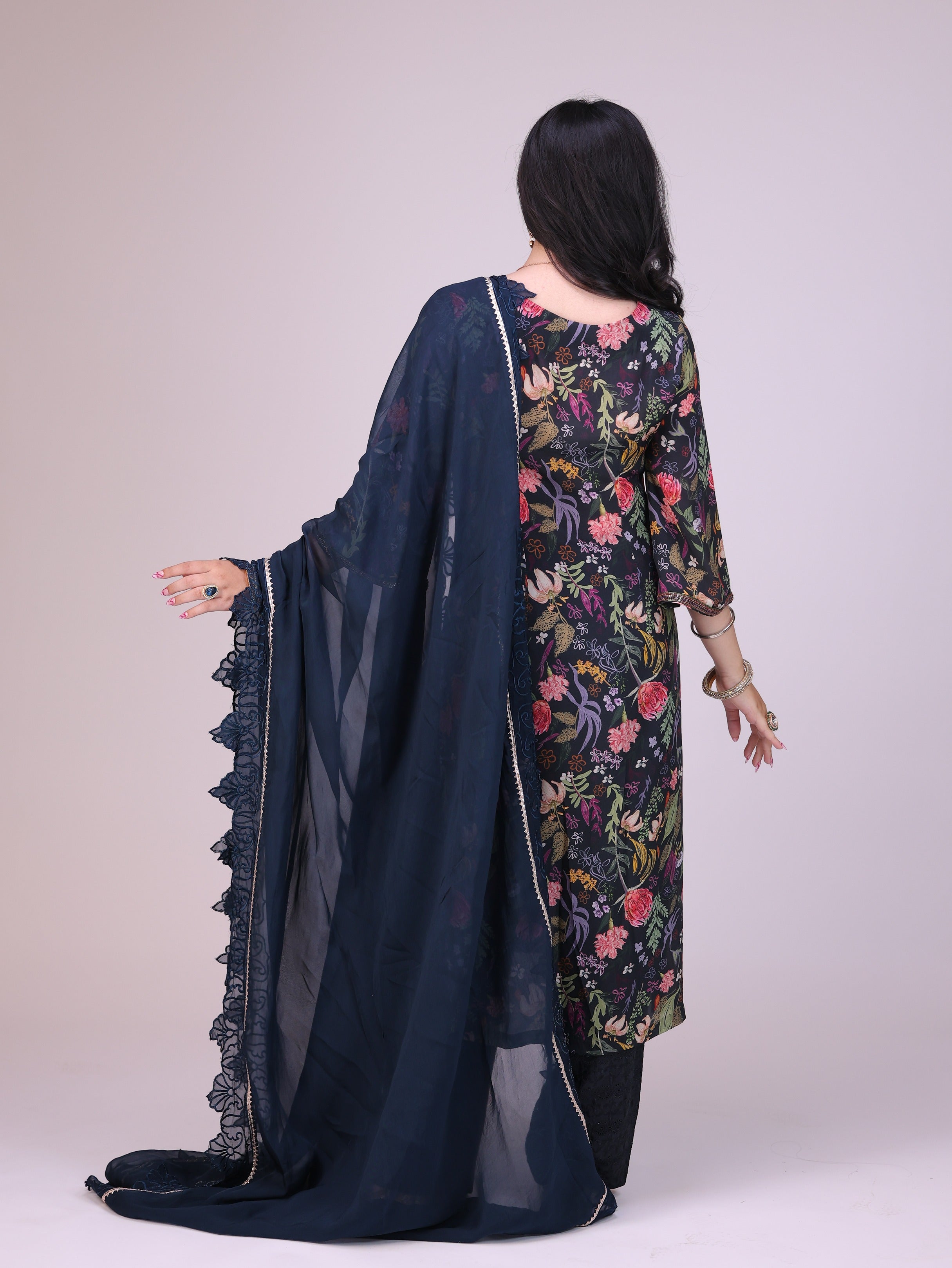 Tejas Kurta Pant