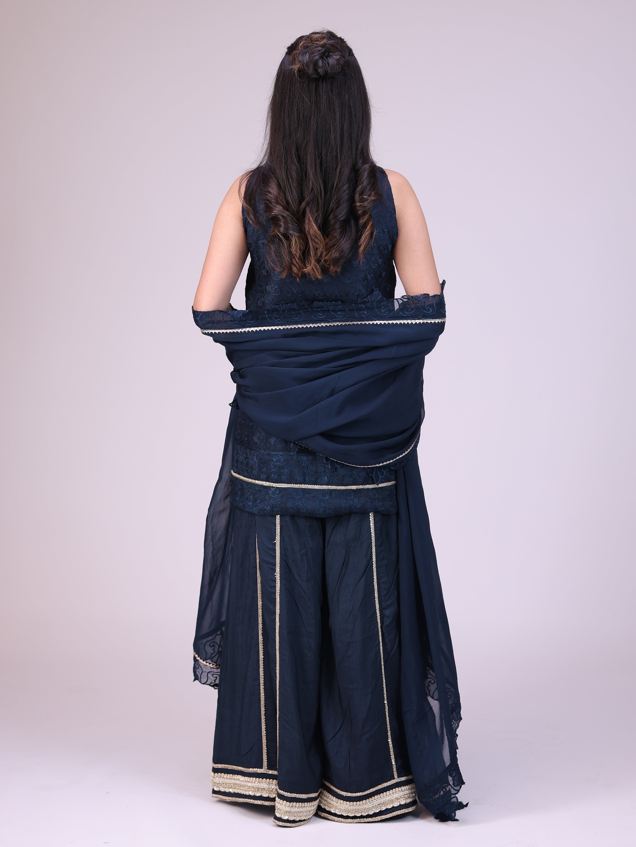 Aina Sleeveless Panelled Set