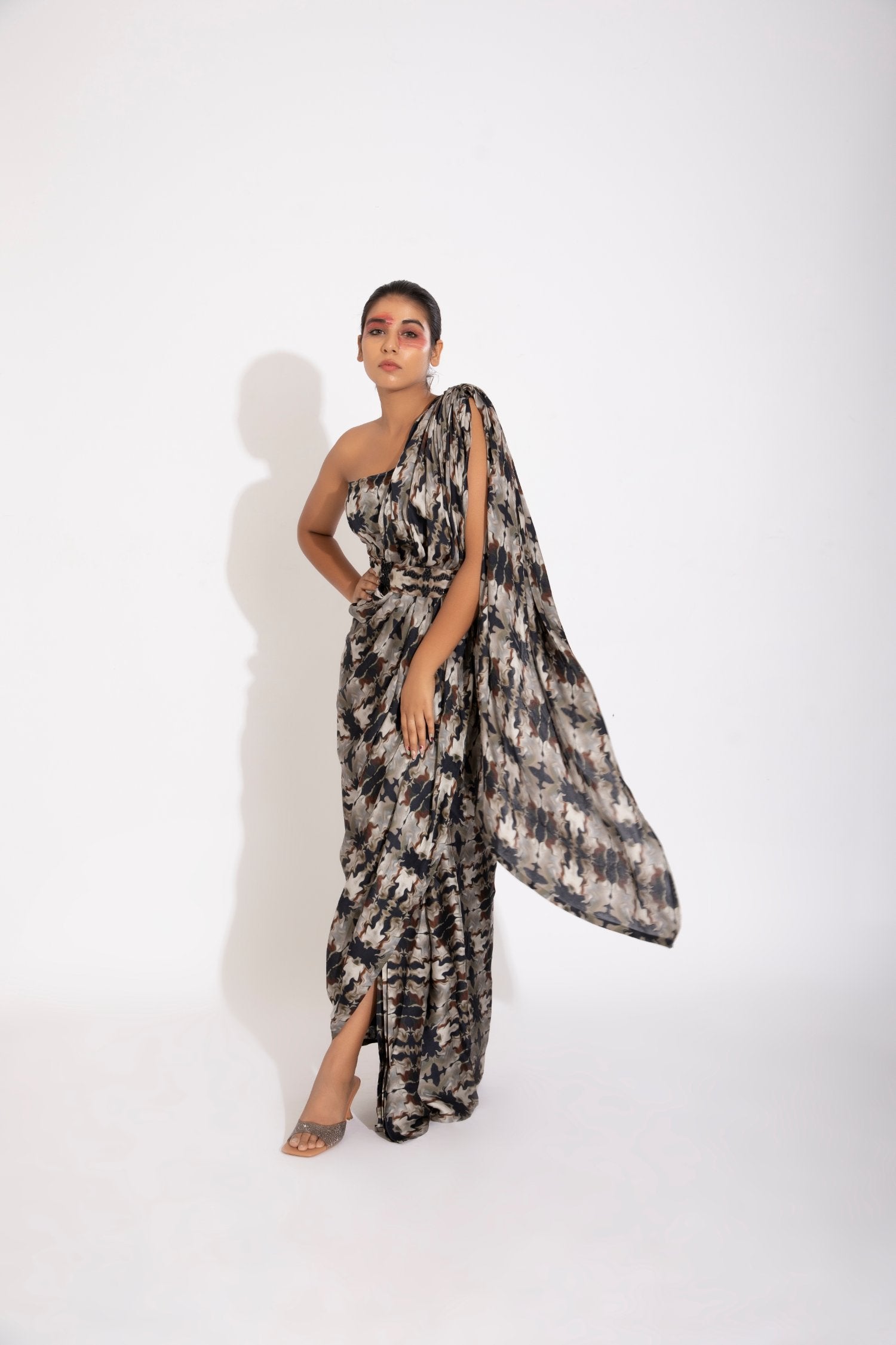 Pre- Stitched Slit Sari