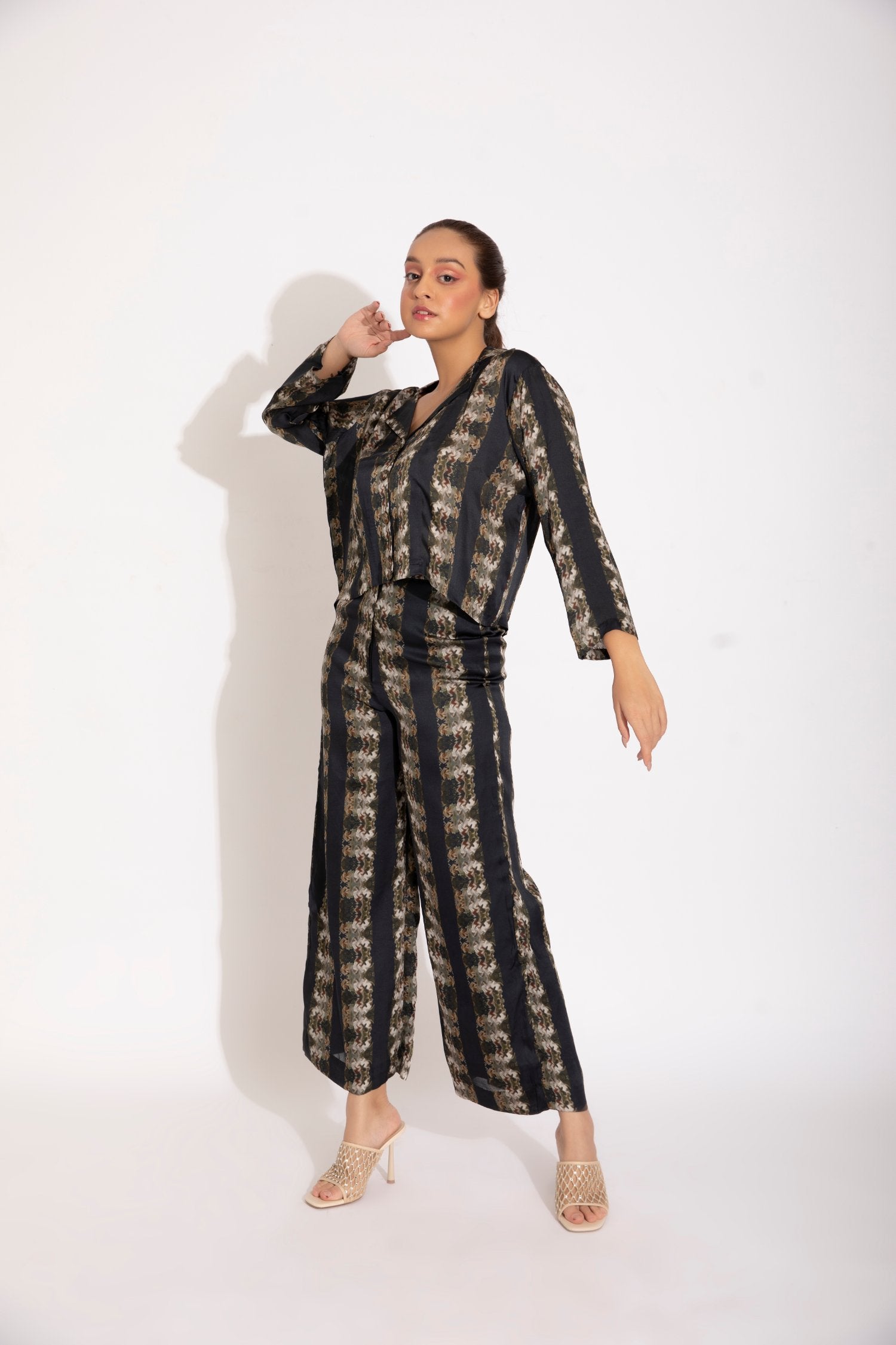 Lapelled Shirt And Pants