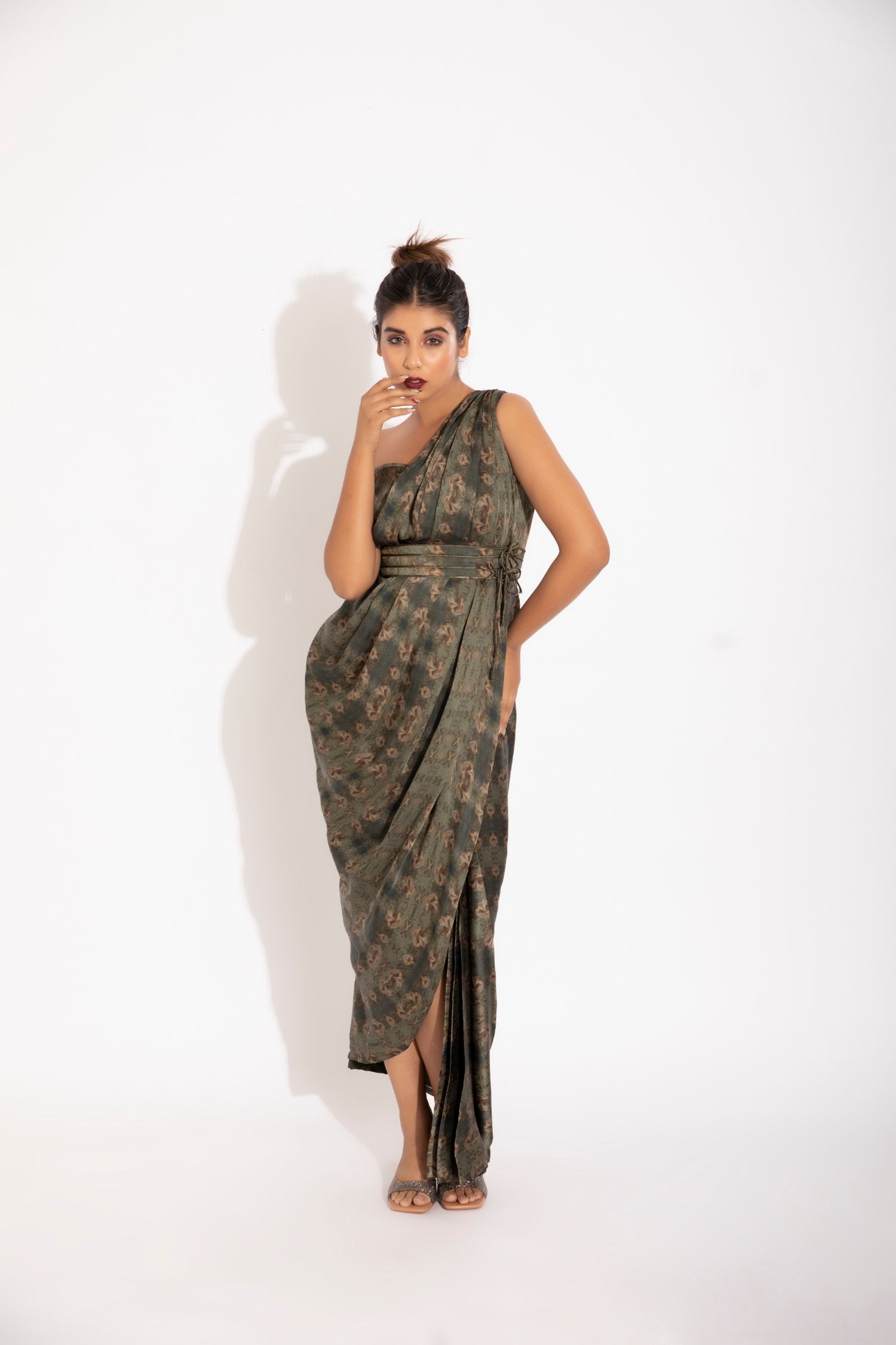 Pre- Stitched Slit Sari