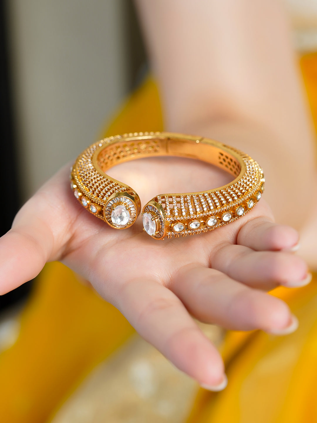 Aaliyah Kundan Bangle