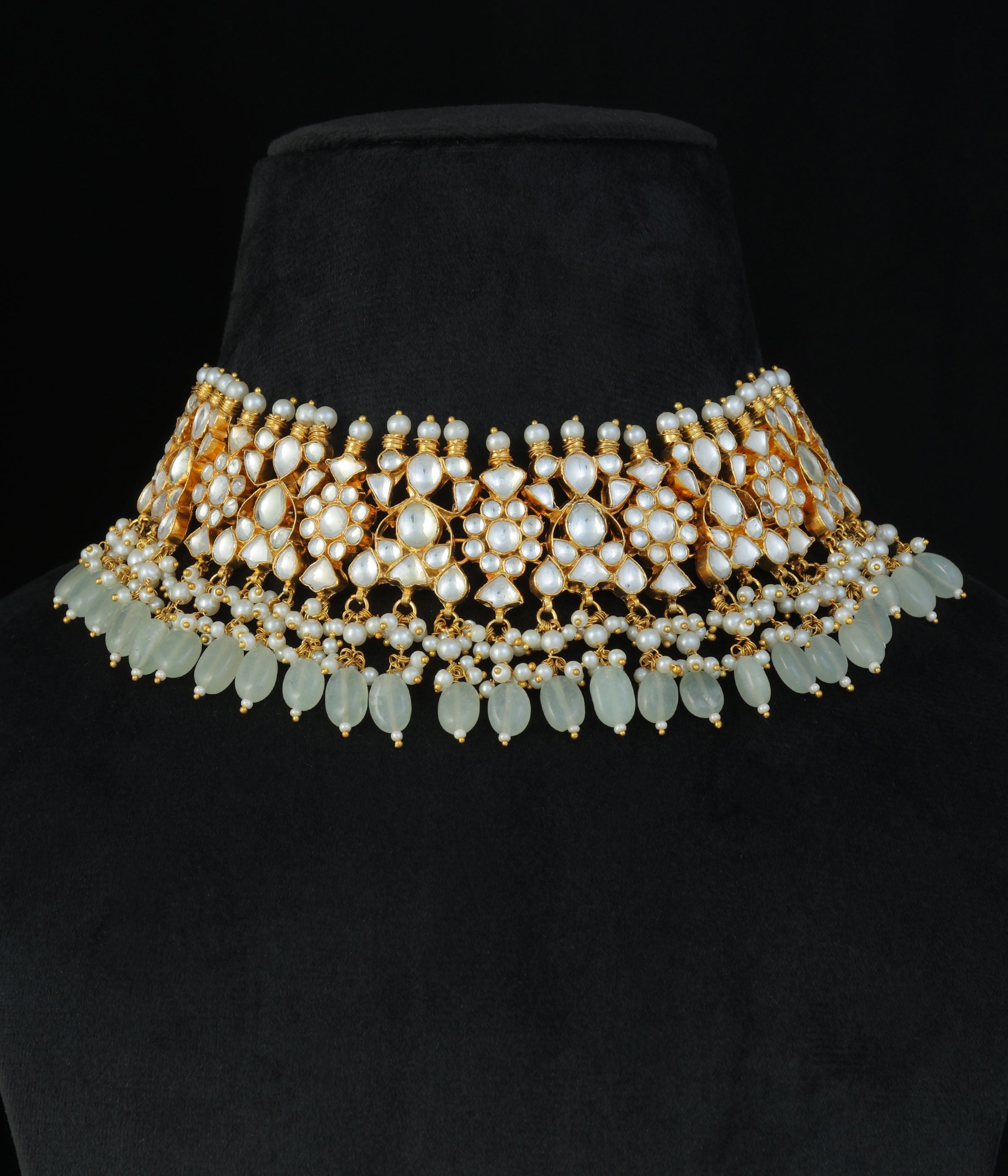 Gold finish Kundan Necklace set