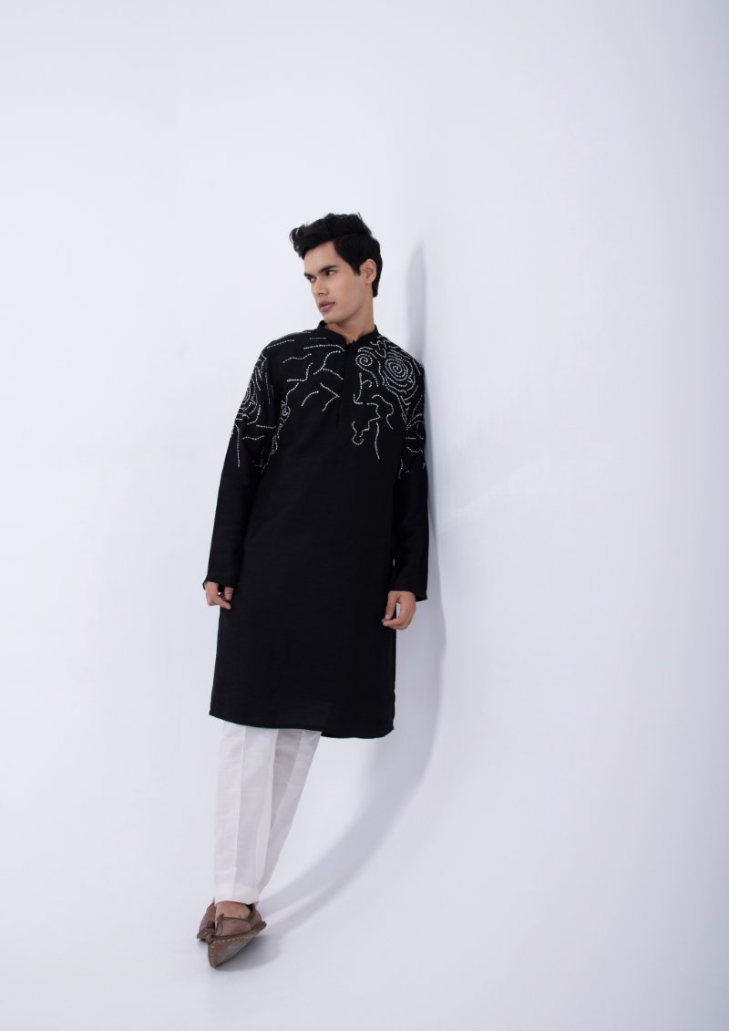 Black Abstract Embriodered Kurta Set With Black Abstract Embriodered Bundi