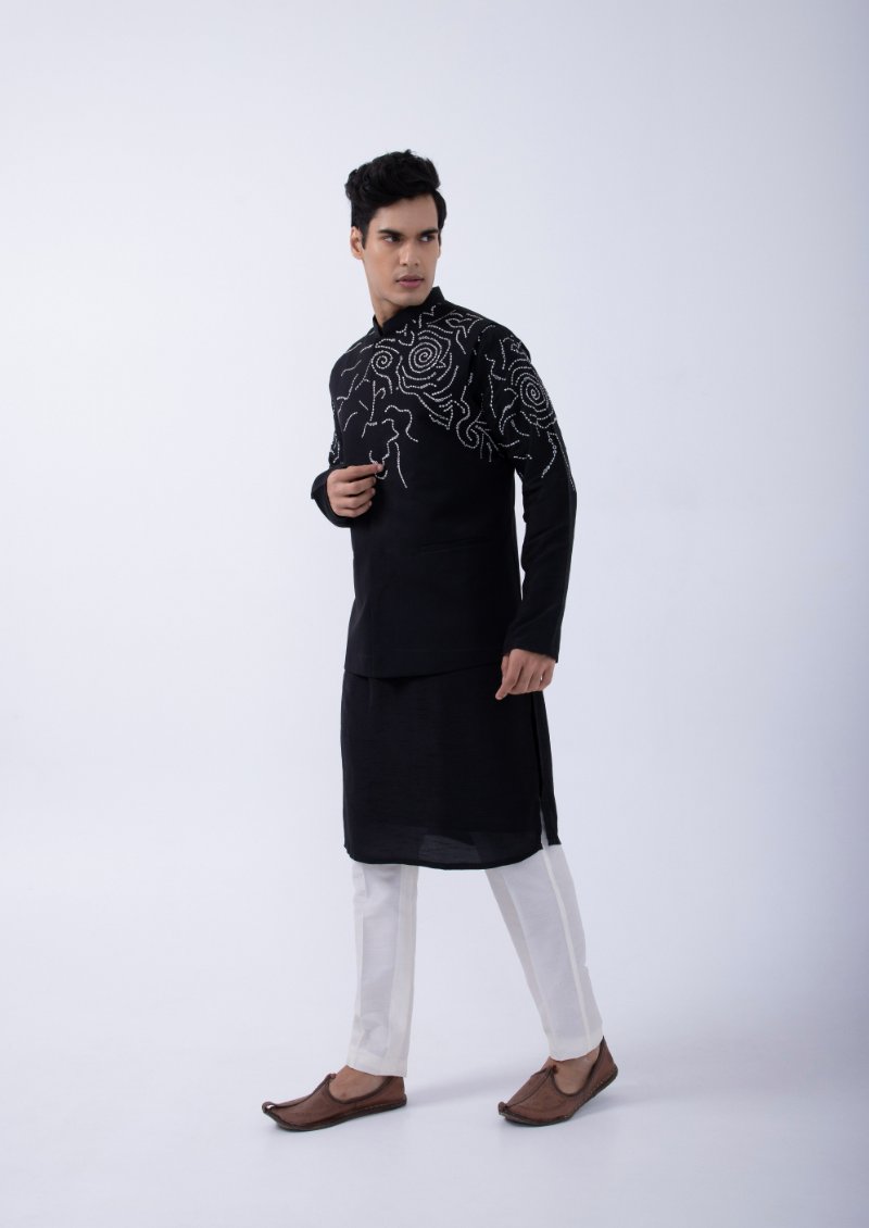 Black Abstract Embriodered Kurta Set With Black Abstract Embriodered Bundi