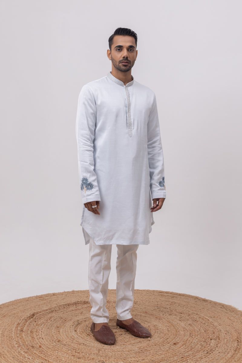 VRINDAVAN DESIGNER KURTA & PANT SET