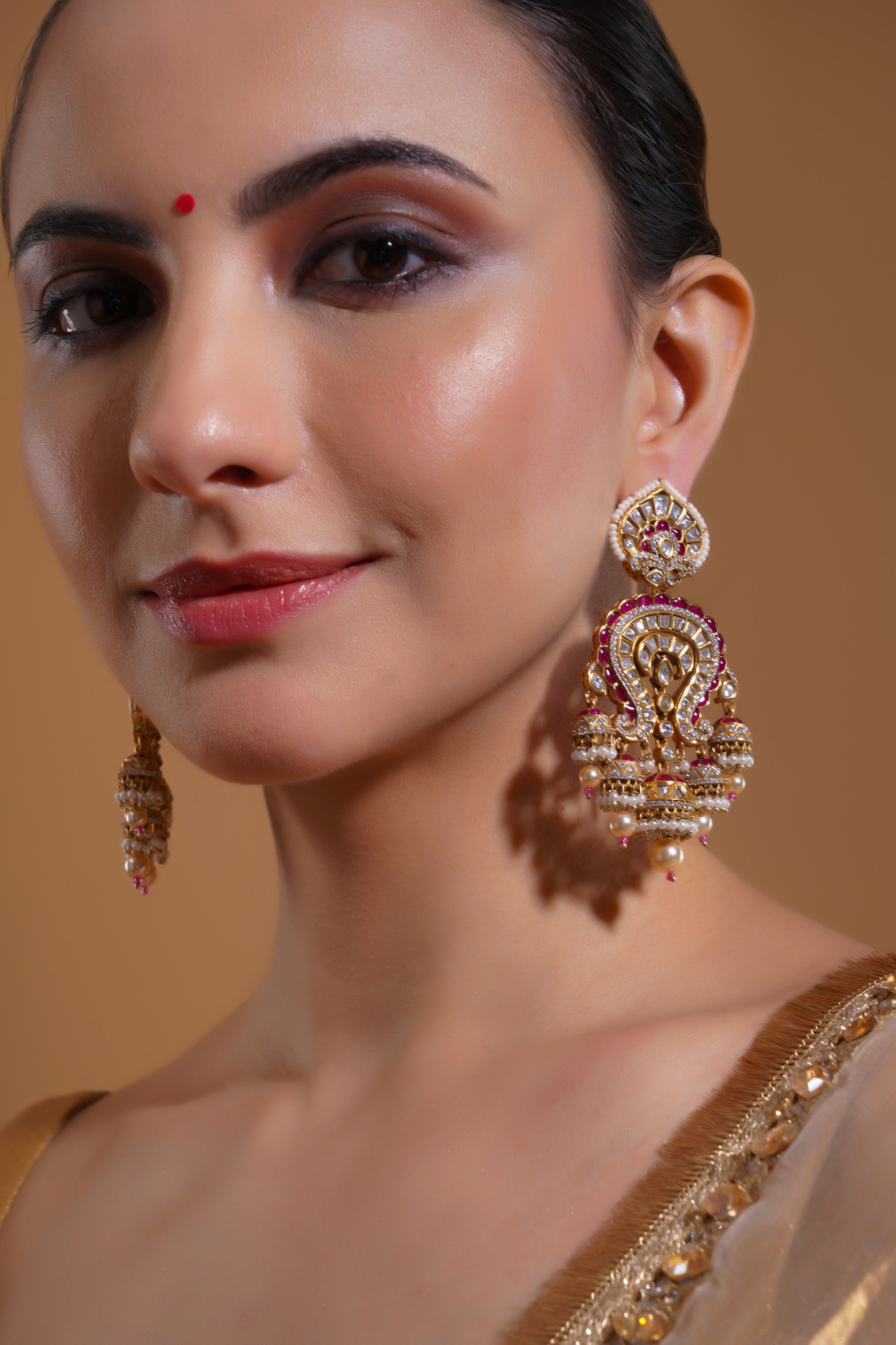 MANDIRA JHUMKA