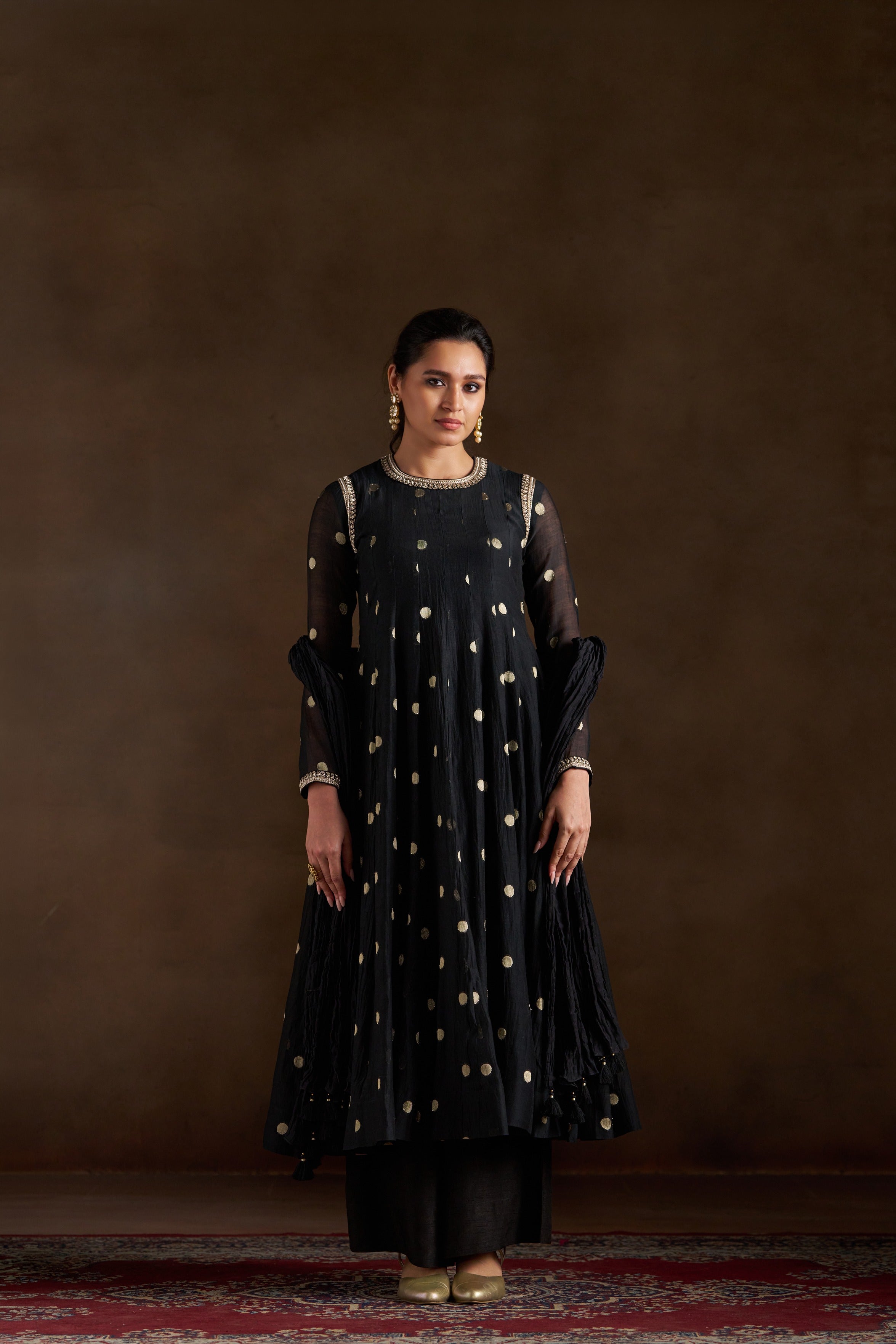Oishi Anarkali Set