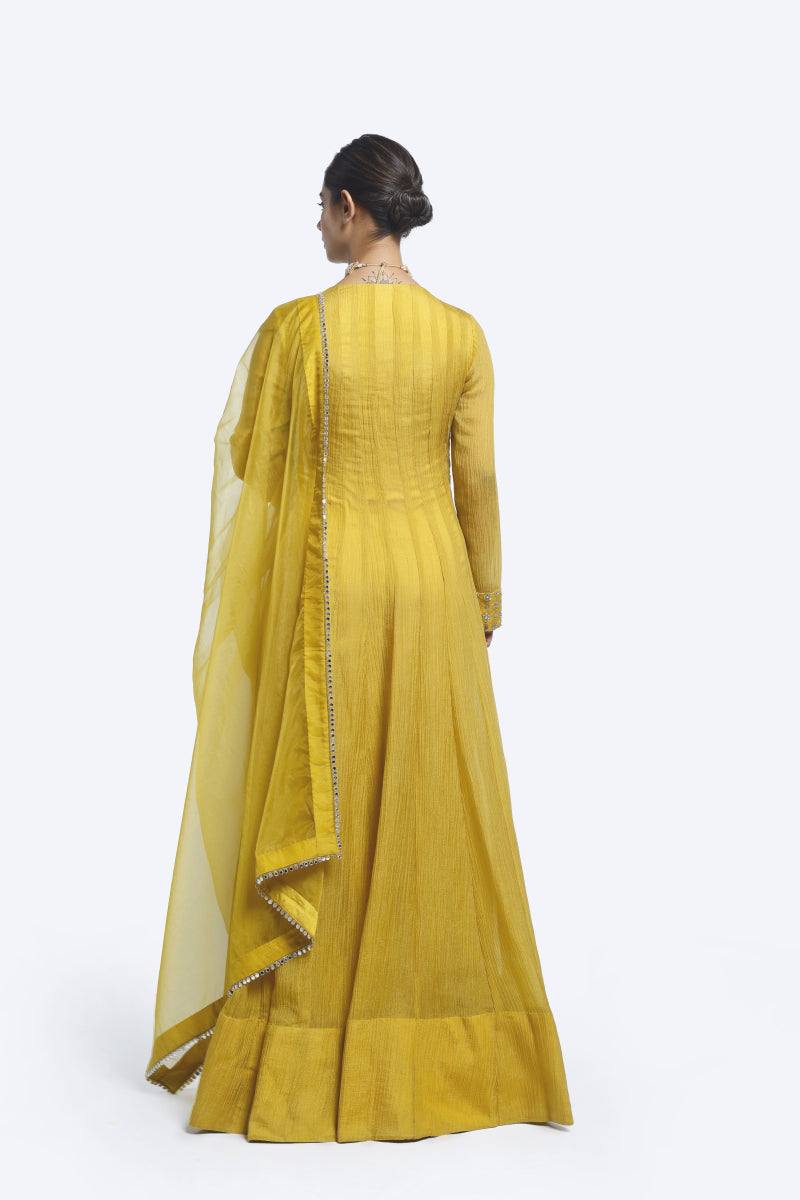 Crush Fabric V-Neck Suit Set