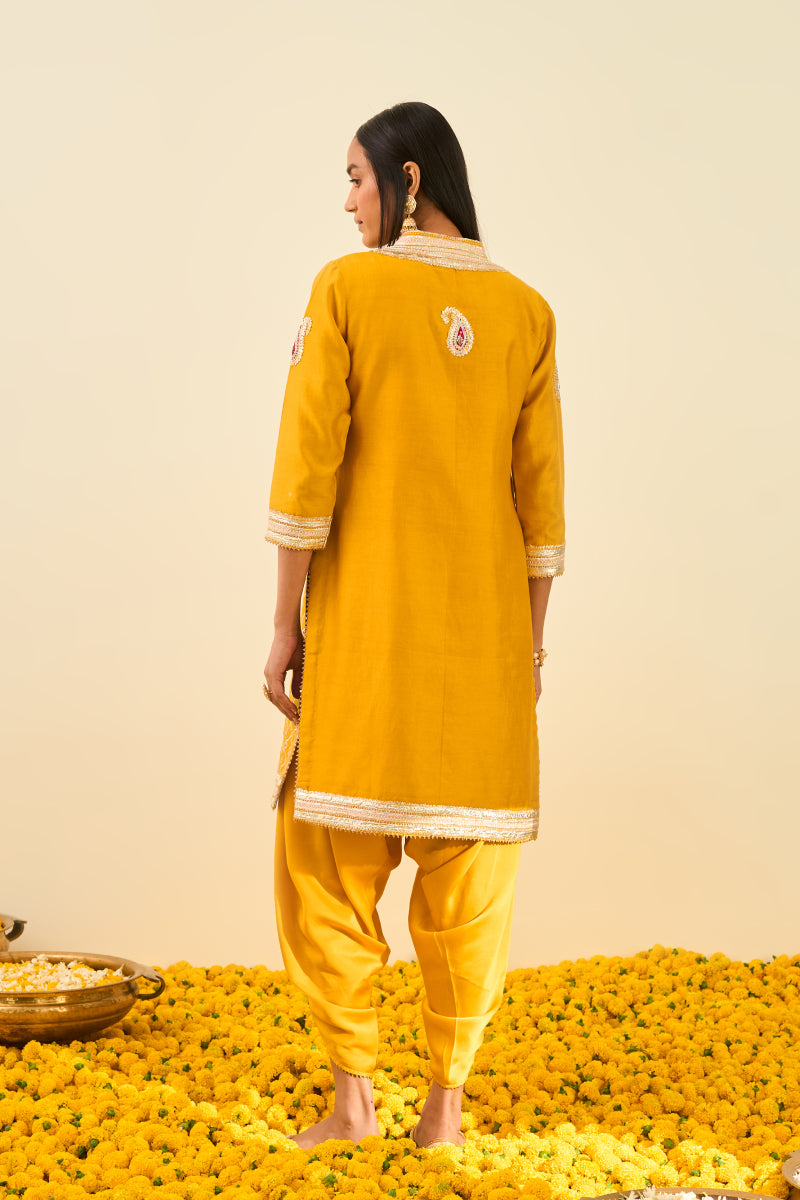 Aliza- Short kurta with dhoti