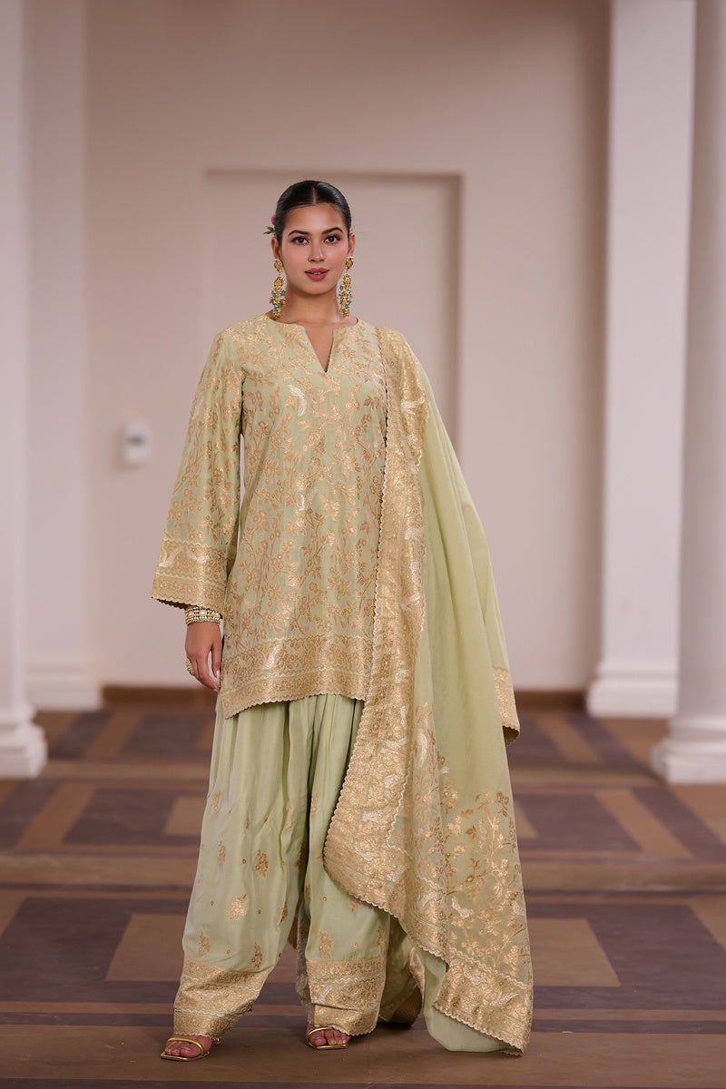 SAFAA BANARASI PAAN KURTA SET