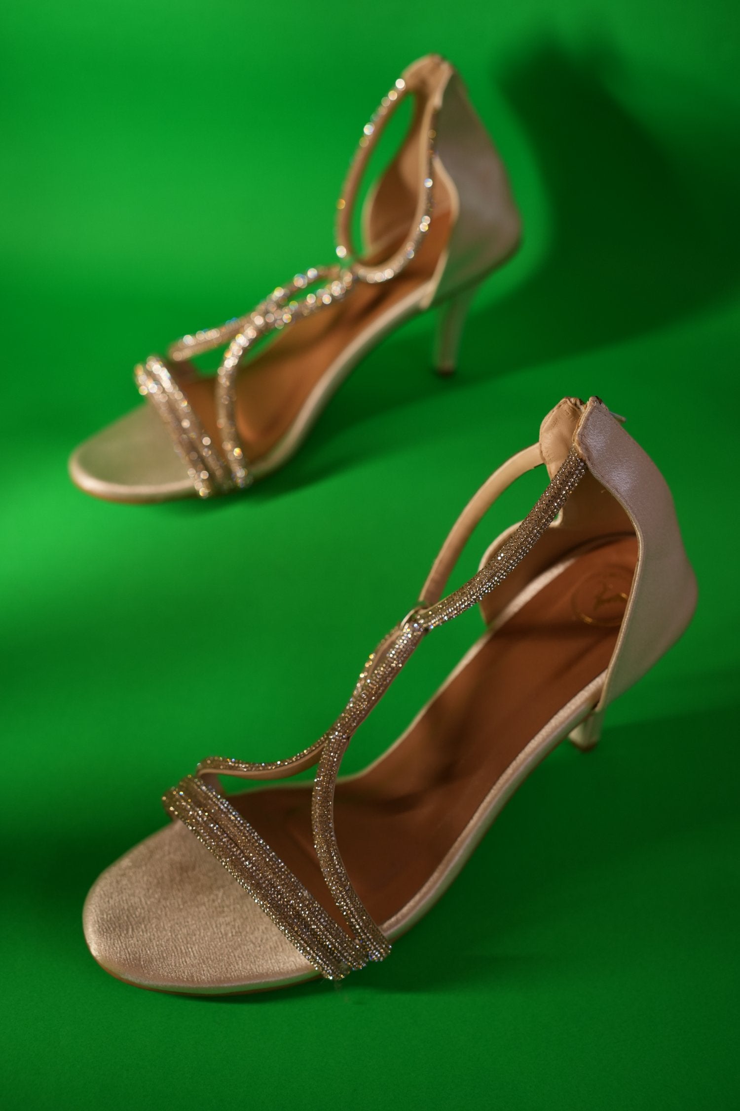 Women's Open Toe White Elle Crisscross String Heel Sandals