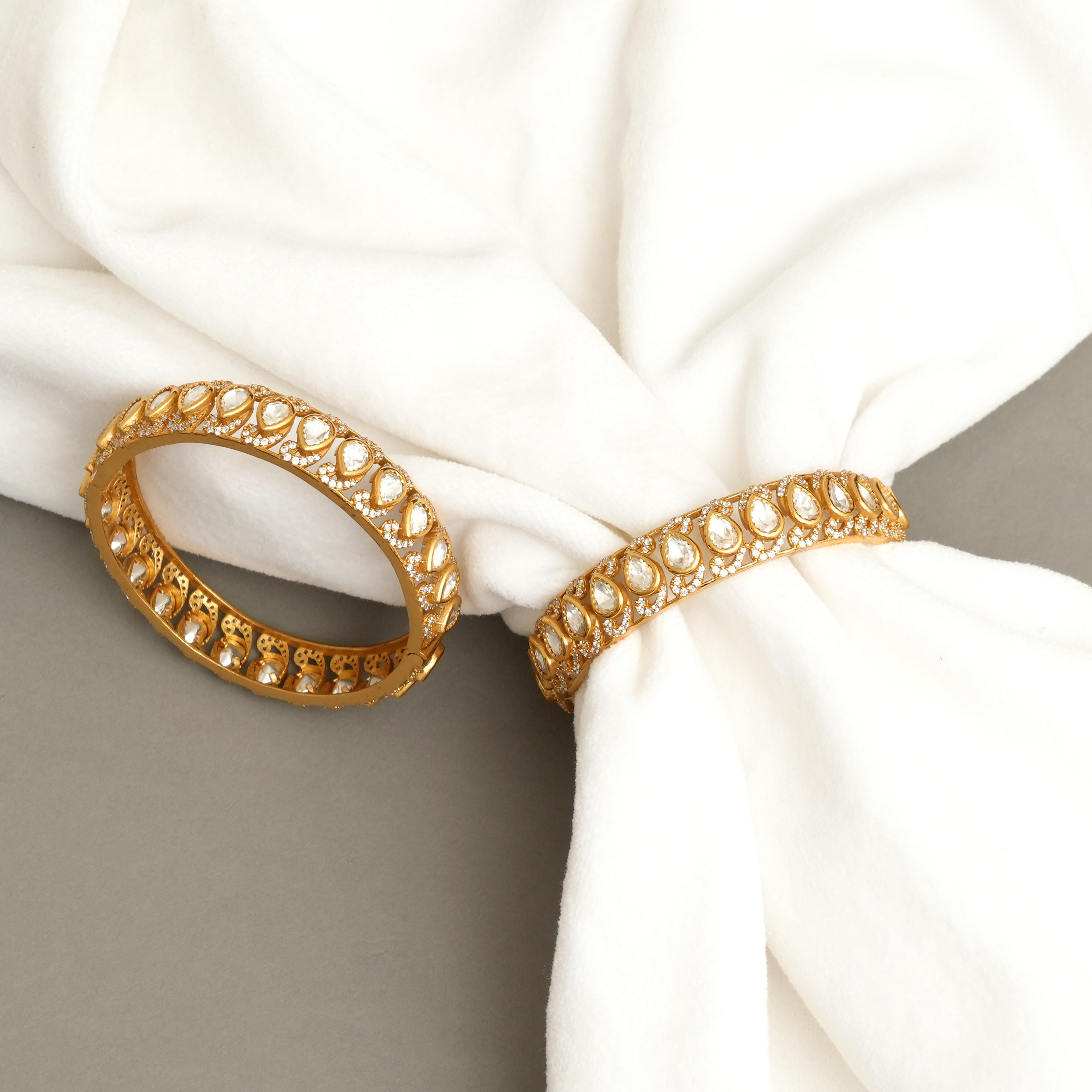 Isha Bangles Set