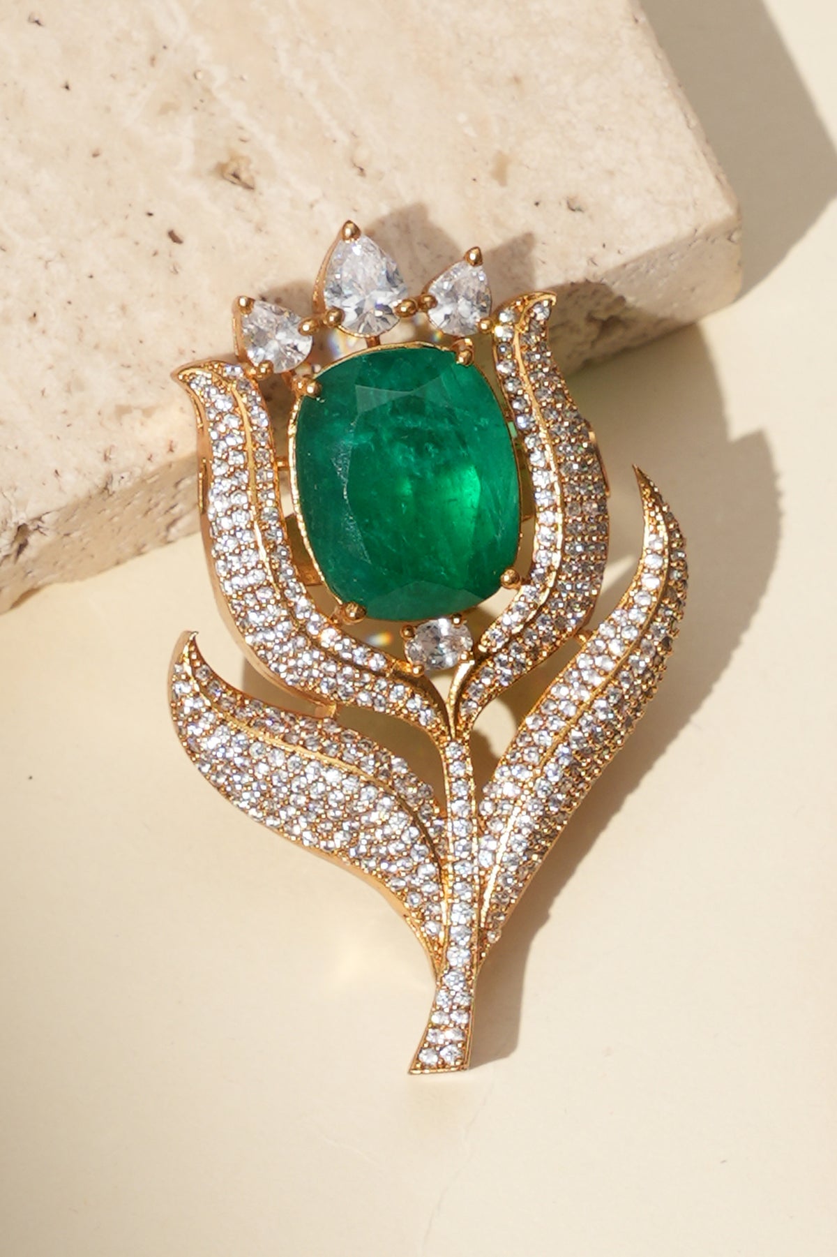 Darbar Emerald Groom Kundan Brooch