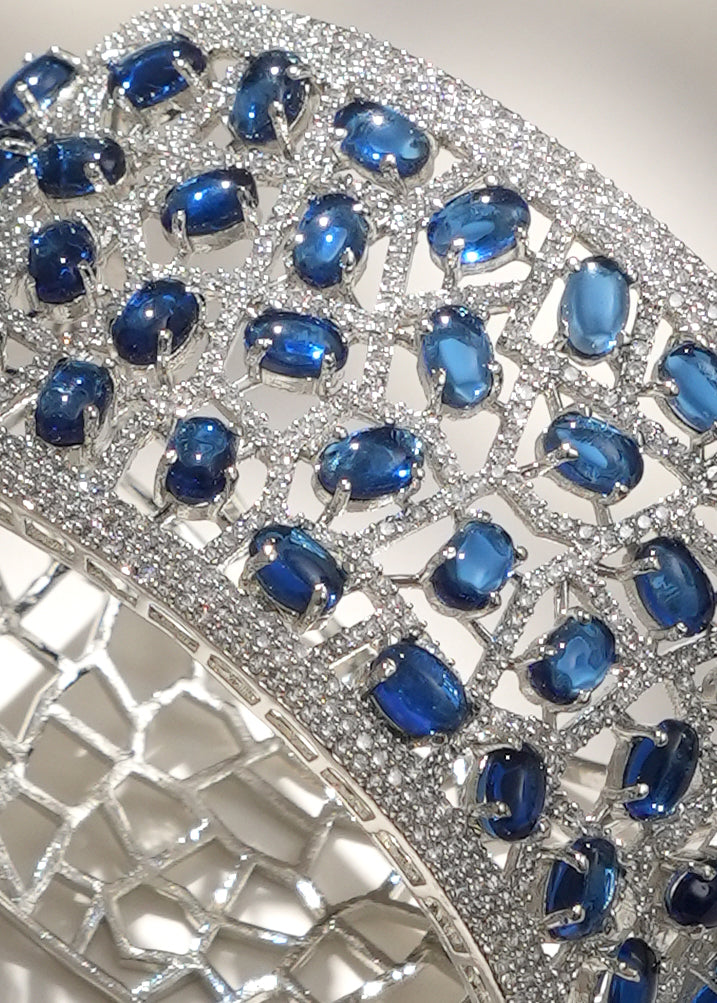 Avni Sparkle Diamond Cut Openable Bracelet
