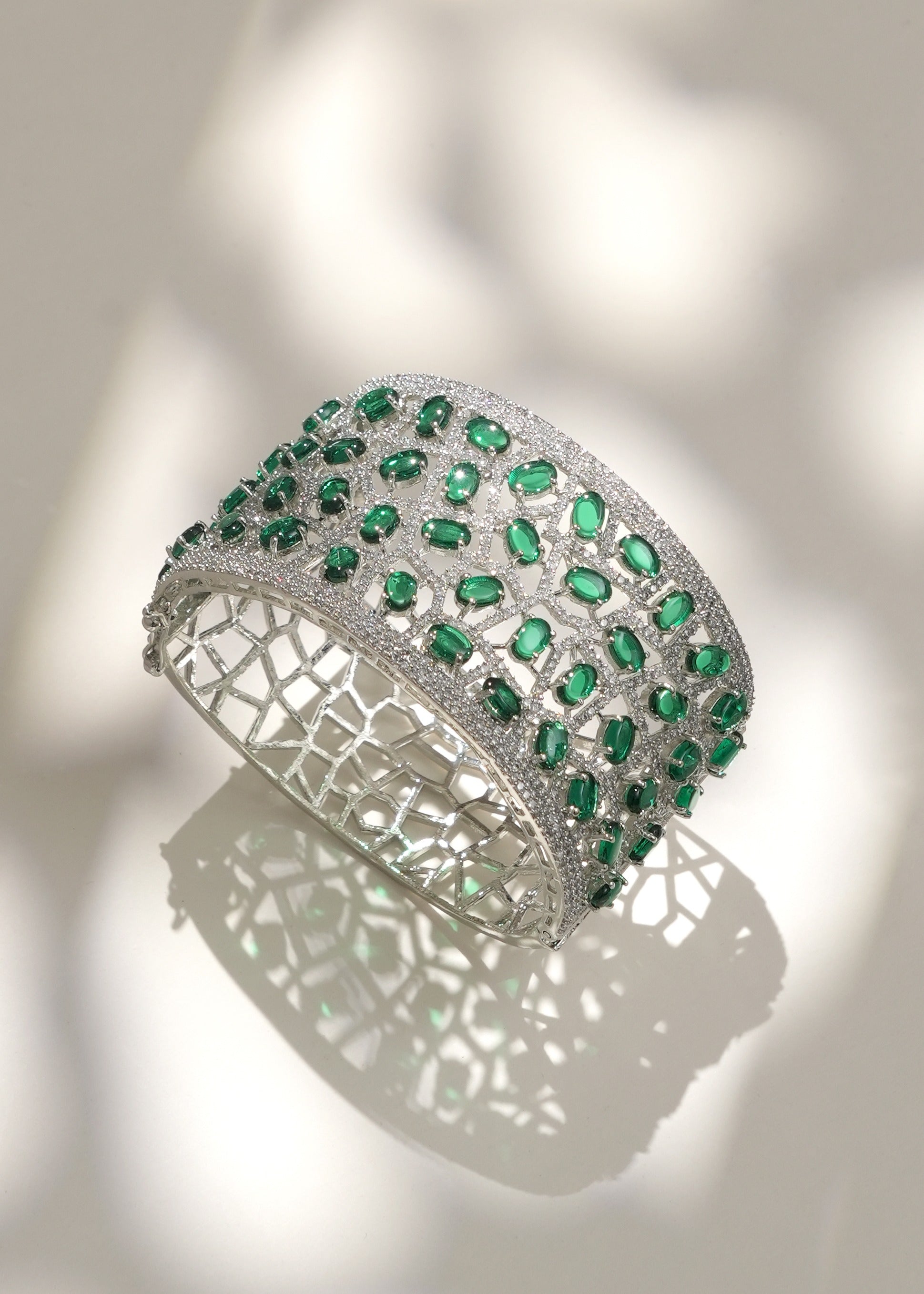 Avni Sparkle Diamond Cut Openable Bracelet