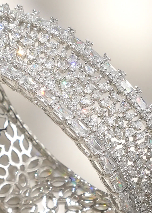 Anaya Halo Diamond Style Openable Bracelet