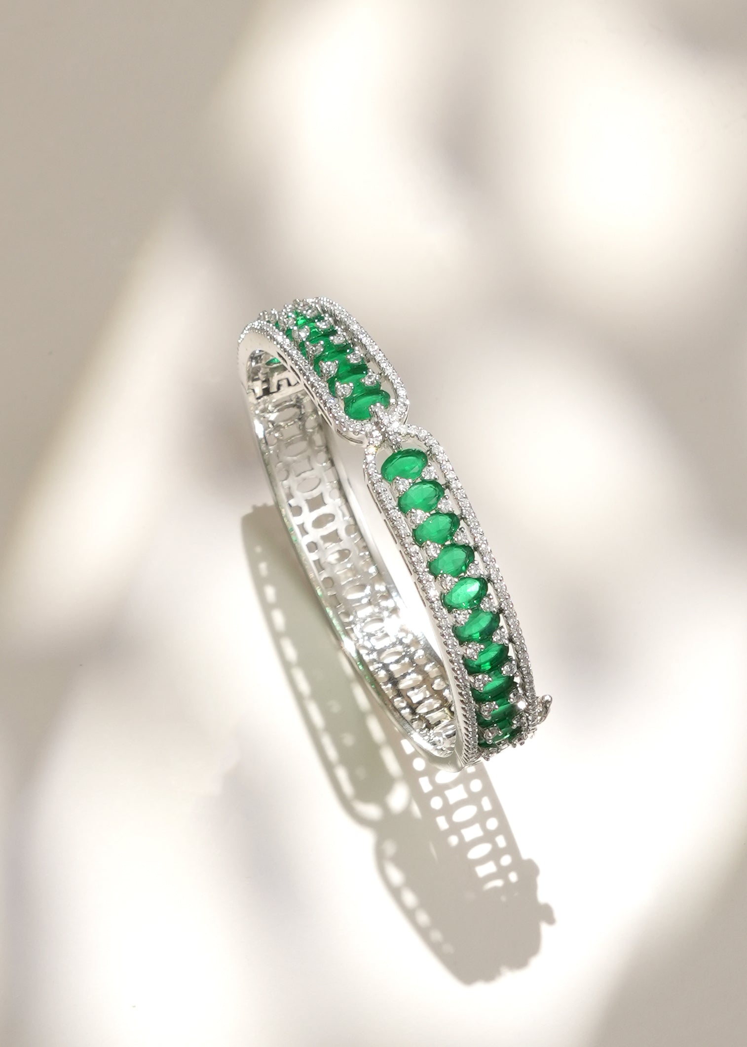 Diya Cluster Openable Diamond Style Bracelet