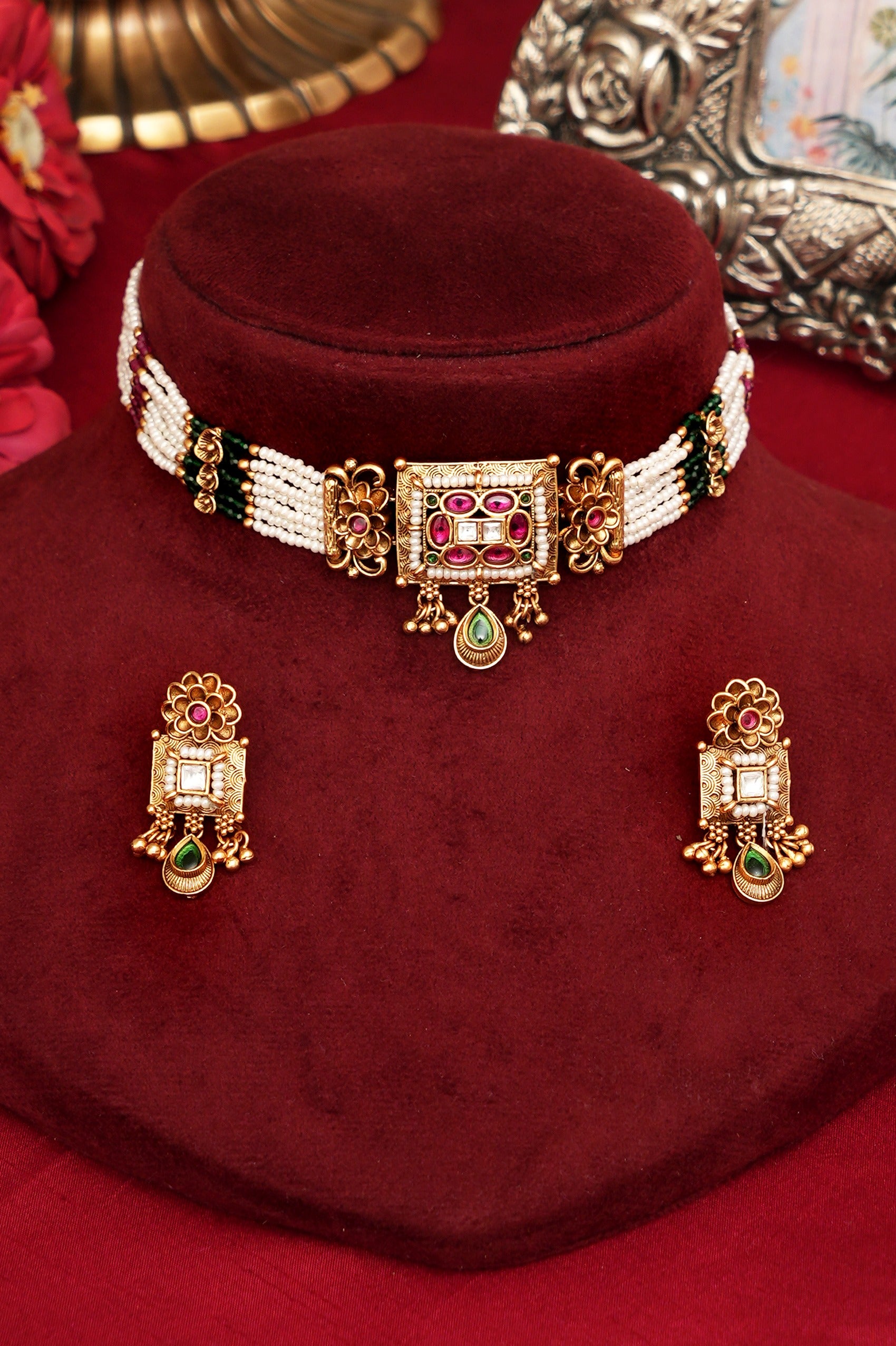 Heritage Necklace Set