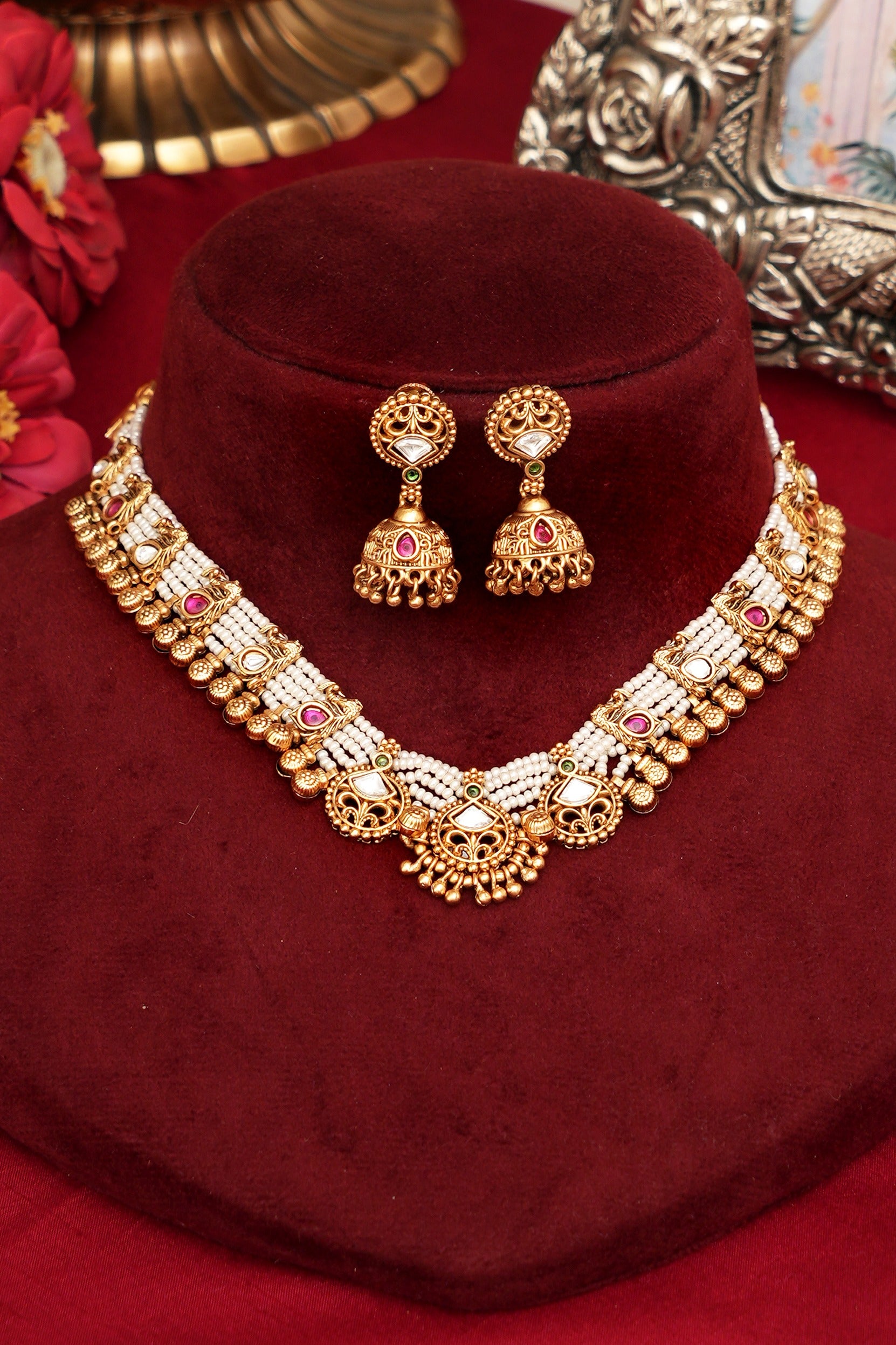 Timeless Heritage Necklace Set