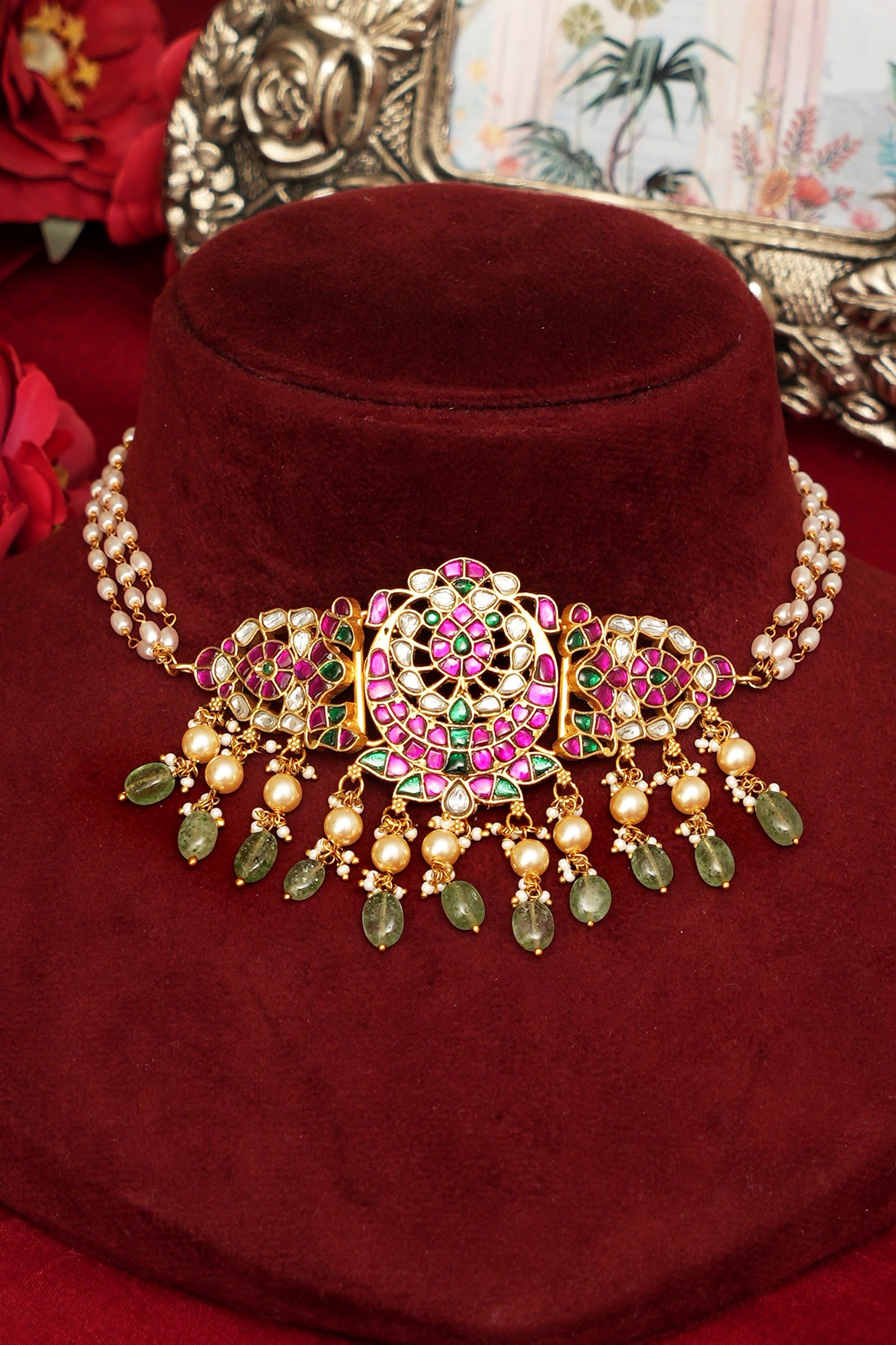 Kundan Jadau Grandeur Necklace