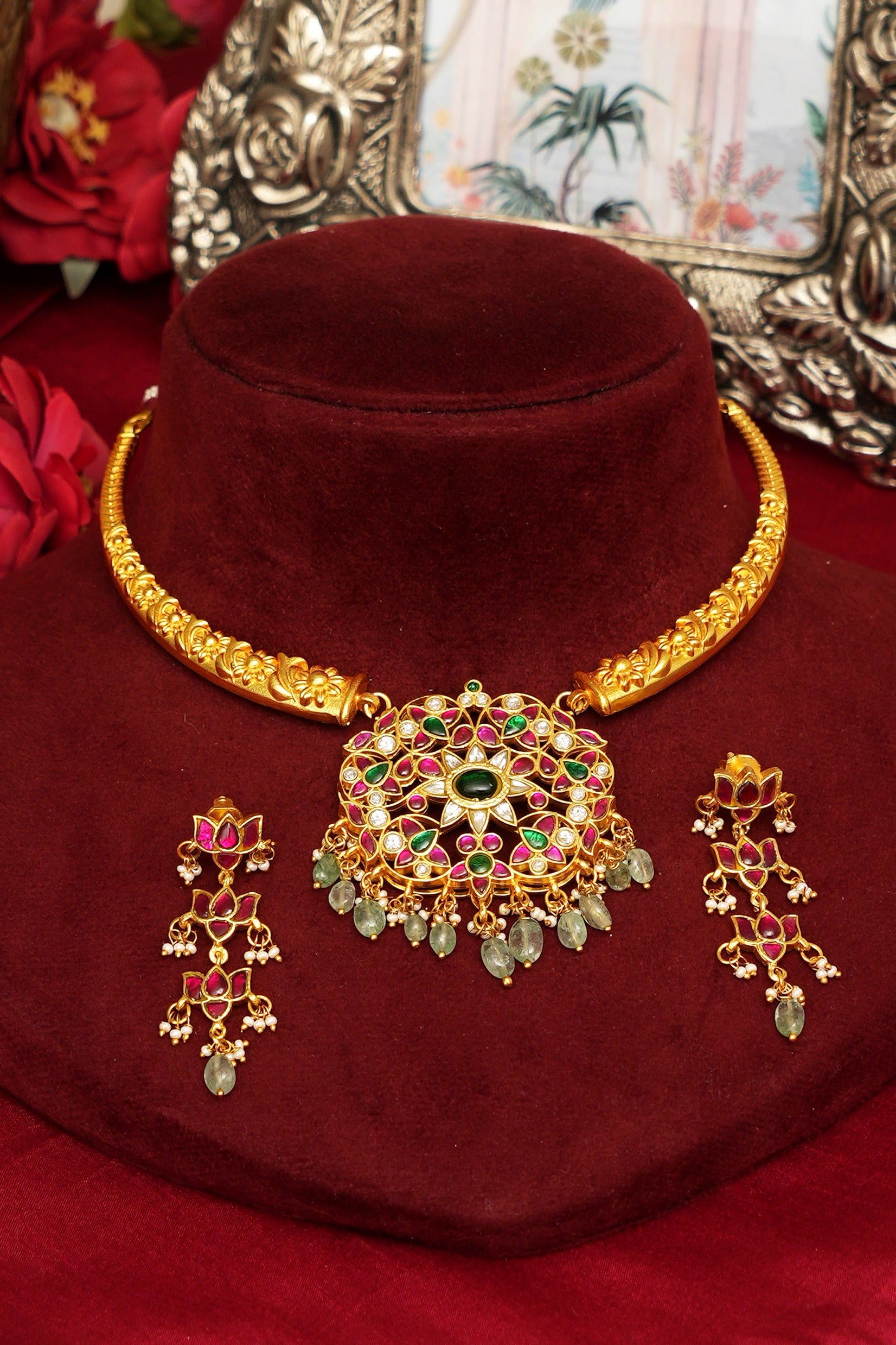 Royal Temple Treasure Jadau Hasli