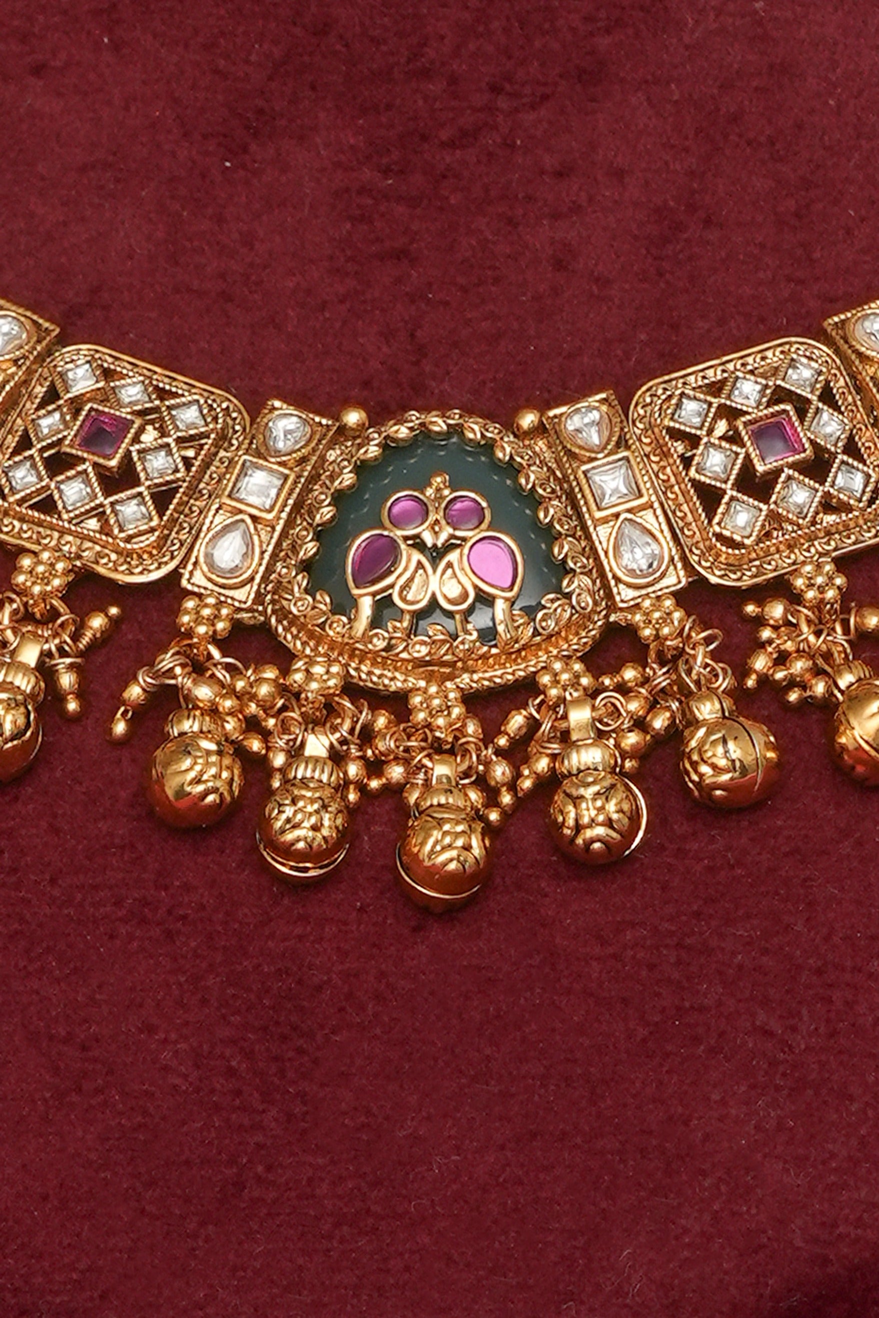 Royal Pearl Heritage Necklace Set