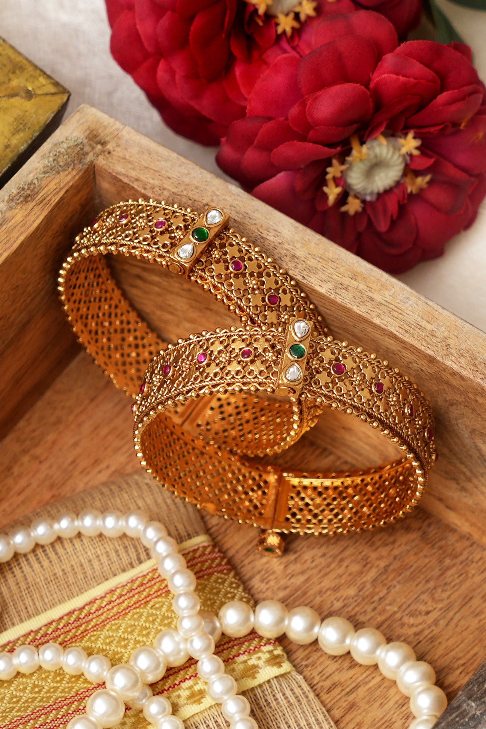 Beryachi Rajsi Bangle Set