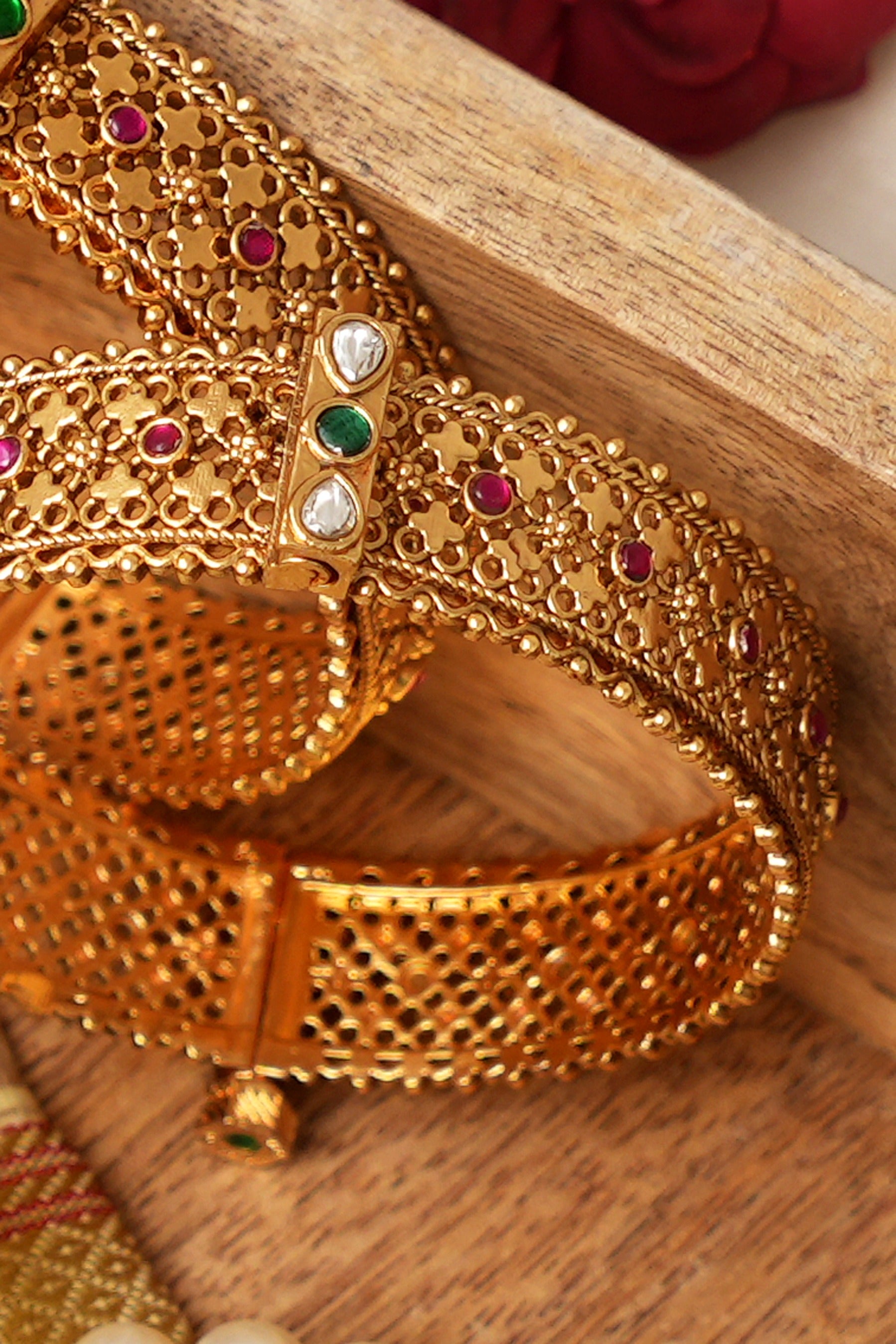 Beryachi Rajsi Bangle Set