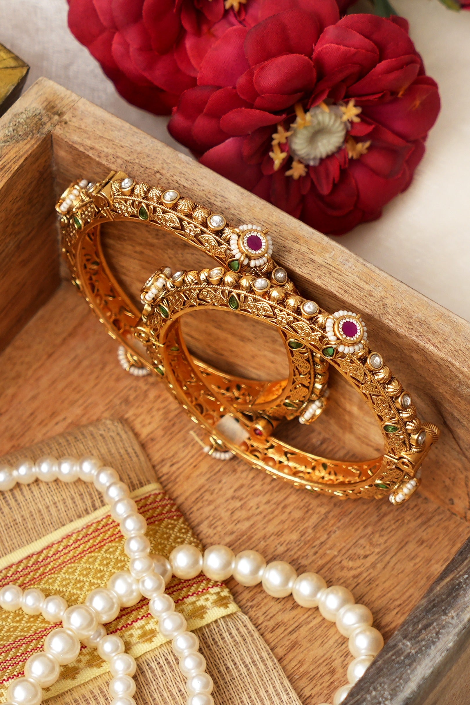 Swarna Gold Look Kada Set
